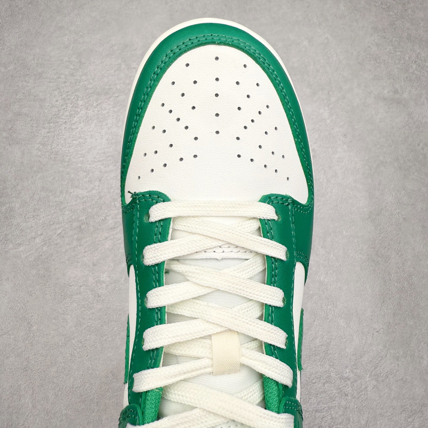 图片[4]-＃福利特价 NK SB Dunk Low 低帮系列滑板鞋 白菜价 万双库存轰炸 大厂出品 极力推荐 全套原楦原模倾力打造完美版型 独家原厂航空铝磨具打磨大底 鞋头坡度极致还原 原盒原配 尺码：36 36.5 37.5 38 38.5 39 40 40.5 41 42 42.5 43 44 44.5 45 46-选品中心