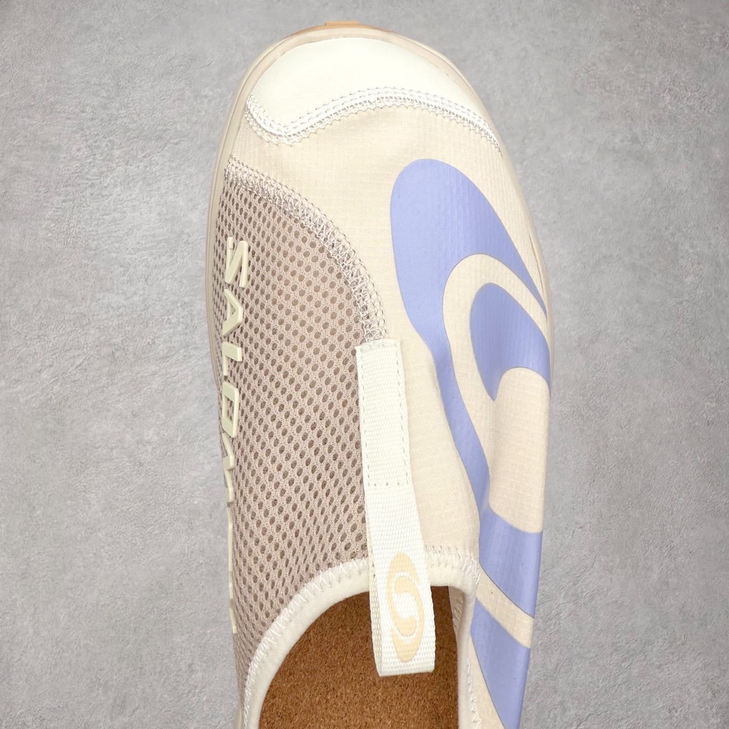 图片[4]-＃HP SALOMON萨洛蒙 RX Slide 3.0 CANVAS 舒适柔软 防滑包头拖鞋 男女同款 SALOMON诞生于1947年的法国阿尔卑斯山区，全球知名的户外运动品牌。一直致力于推动滑雪、越野跑等山地运动的发展及产品的进步。其产品设计致力于追求创新和发掘产品的性能极限，帮助喜欢自由的人在山地间不断挑战自我。实拍调校N版已经零色差零失真 百分百还原实物色彩所见即所得 不存在货不对板色差等低级问题 选购参考实物拍摄 不混卖不参货 只用心做好货严格选品 承诺混一赔十 尺码：36 36.5 37.5 38 38.5 39 40 40.5 41 42 42.5 43 44 44.5 45-选品中心