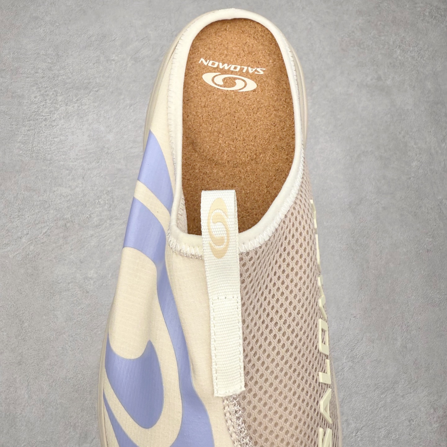 图片[5]-＃HP SALOMON萨洛蒙 RX Slide 3.0 CANVAS 舒适柔软 防滑包头拖鞋 男女同款 SALOMON诞生于1947年的法国阿尔卑斯山区，全球知名的户外运动品牌。一直致力于推动滑雪、越野跑等山地运动的发展及产品的进步。其产品设计致力于追求创新和发掘产品的性能极限，帮助喜欢自由的人在山地间不断挑战自我。实拍调校N版已经零色差零失真 百分百还原实物色彩所见即所得 不存在货不对板色差等低级问题 选购参考实物拍摄 不混卖不参货 只用心做好货严格选品 承诺混一赔十 尺码：36 36.5 37.5 38 38.5 39 40 40.5 41 42 42.5 43 44 44.5 45-选品中心