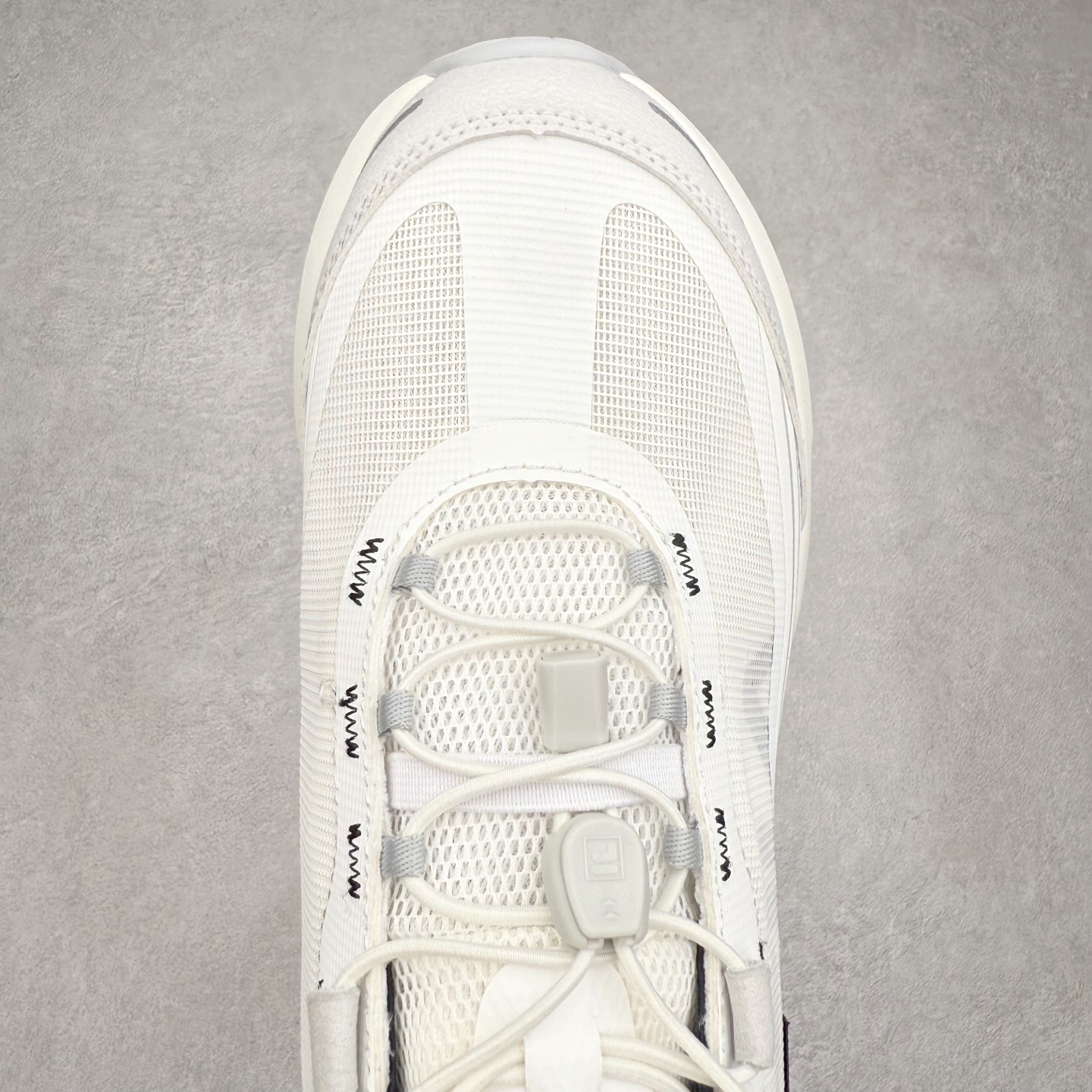 图片[4]-FILA斐乐 NUVOLE 3 ATR 柔云3 舒适休闲运动简约减震耐磨透气低帮户外功能鞋 FUSION 系列传承了 FILA 的百年基因，融入年轻运动及潮流文化，成为引领变革、创新突破的一代。以“1+N” 的跨界合作模式重现经典的同时创造经典。带来最出其不意的跨界合作惊喜。同时，FILAFUSION把FILA 的 DNA 融入到定制体验里，你可以随心制造厲于你的产品。FILA FUSION 的鞋家族涵盖了老爹鞋、跑步鞋、网球鞋、季节款。风格复古新潮，满足了时尚人士出行及各类运动的搭配需求，成为当下年轻人筷拥的鞋类品牌之一。FILA FUSION 走进年轻人的世界，通过年轻人运动，街舞，滑板，篮球，展现 FILA FUSION 的潮流态度和年轻文化。FILA FUSION 认为末来属于引领变革、创新突破的年轻一代，让我们一起构成 FILA 未来的蓝图吧！尺码：35.5 36 36.5 37.5 38 38.5 39 40 40.5 41 42 42.5 43 44 44.5 45-选品中心