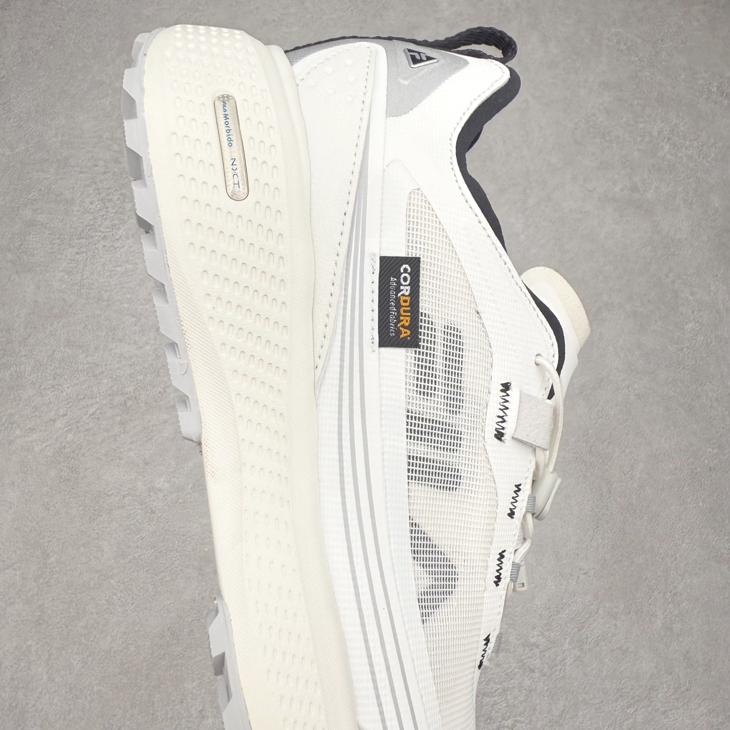 图片[6]-FILA斐乐 NUVOLE 3 ATR 柔云3 舒适休闲运动简约减震耐磨透气低帮户外功能鞋 FUSION 系列传承了 FILA 的百年基因，融入年轻运动及潮流文化，成为引领变革、创新突破的一代。以“1+N” 的跨界合作模式重现经典的同时创造经典。带来最出其不意的跨界合作惊喜。同时，FILAFUSION把FILA 的 DNA 融入到定制体验里，你可以随心制造厲于你的产品。FILA FUSION 的鞋家族涵盖了老爹鞋、跑步鞋、网球鞋、季节款。风格复古新潮，满足了时尚人士出行及各类运动的搭配需求，成为当下年轻人筷拥的鞋类品牌之一。FILA FUSION 走进年轻人的世界，通过年轻人运动，街舞，滑板，篮球，展现 FILA FUSION 的潮流态度和年轻文化。FILA FUSION 认为末来属于引领变革、创新突破的年轻一代，让我们一起构成 FILA 未来的蓝图吧！尺码：35.5 36 36.5 37.5 38 38.5 39 40 40.5 41 42 42.5 43 44 44.5 45-选品中心