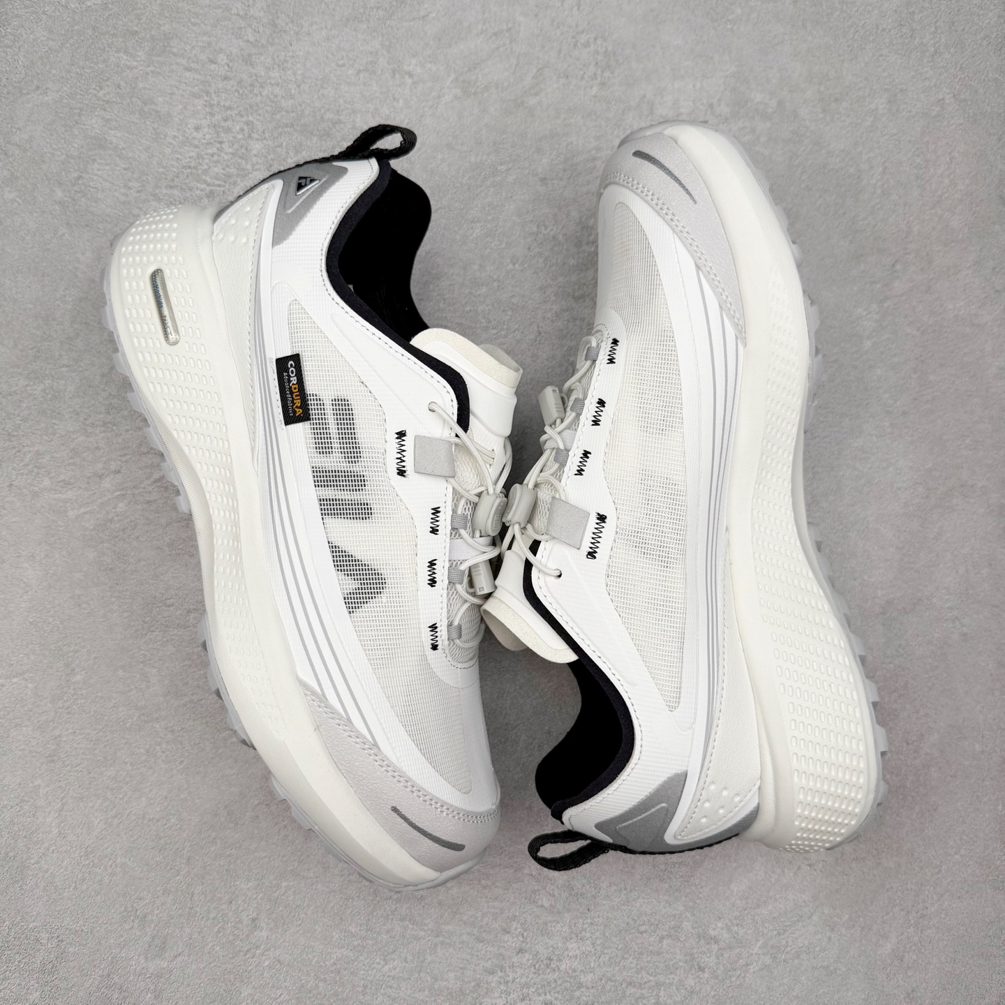 图片[3]-FILA斐乐 NUVOLE 3 ATR 柔云3 舒适休闲运动简约减震耐磨透气低帮户外功能鞋 FUSION 系列传承了 FILA 的百年基因，融入年轻运动及潮流文化，成为引领变革、创新突破的一代。以“1+N” 的跨界合作模式重现经典的同时创造经典。带来最出其不意的跨界合作惊喜。同时，FILAFUSION把FILA 的 DNA 融入到定制体验里，你可以随心制造厲于你的产品。FILA FUSION 的鞋家族涵盖了老爹鞋、跑步鞋、网球鞋、季节款。风格复古新潮，满足了时尚人士出行及各类运动的搭配需求，成为当下年轻人筷拥的鞋类品牌之一。FILA FUSION 走进年轻人的世界，通过年轻人运动，街舞，滑板，篮球，展现 FILA FUSION 的潮流态度和年轻文化。FILA FUSION 认为末来属于引领变革、创新突破的年轻一代，让我们一起构成 FILA 未来的蓝图吧！尺码：35.5 36 36.5 37.5 38 38.5 39 40 40.5 41 42 42.5 43 44 44.5 45-选品中心