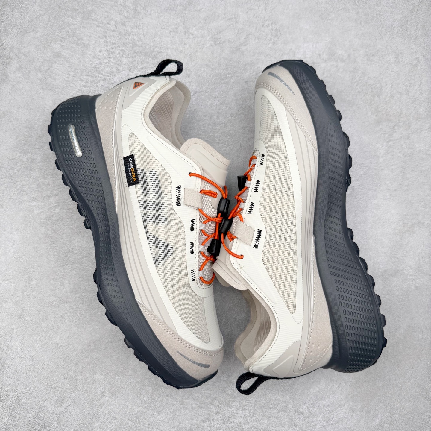 图片[3]-FILA斐乐 NUVOLE 3 ATR 柔云3 舒适休闲运动简约减震耐磨透气低帮户外功能鞋 FUSION 系列传承了 FILA 的百年基因，融入年轻运动及潮流文化，成为引领变革、创新突破的一代。以“1+N” 的跨界合作模式重现经典的同时创造经典。带来最出其不意的跨界合作惊喜。同时，FILAFUSION把FILA 的 DNA 融入到定制体验里，你可以随心制造厲于你的产品。FILA FUSION 的鞋家族涵盖了老爹鞋、跑步鞋、网球鞋、季节款。风格复古新潮，满足了时尚人士出行及各类运动的搭配需求，成为当下年轻人筷拥的鞋类品牌之一。FILA FUSION 走进年轻人的世界，通过年轻人运动，街舞，滑板，篮球，展现 FILA FUSION 的潮流态度和年轻文化。FILA FUSION 认为末来属于引领变革、创新突破的年轻一代，让我们一起构成 FILA 未来的蓝图吧！尺码：35.5 36 36.5 37.5 38 38.5 39 40 40.5 41 42 42.5 43 44 44.5 45-选品中心