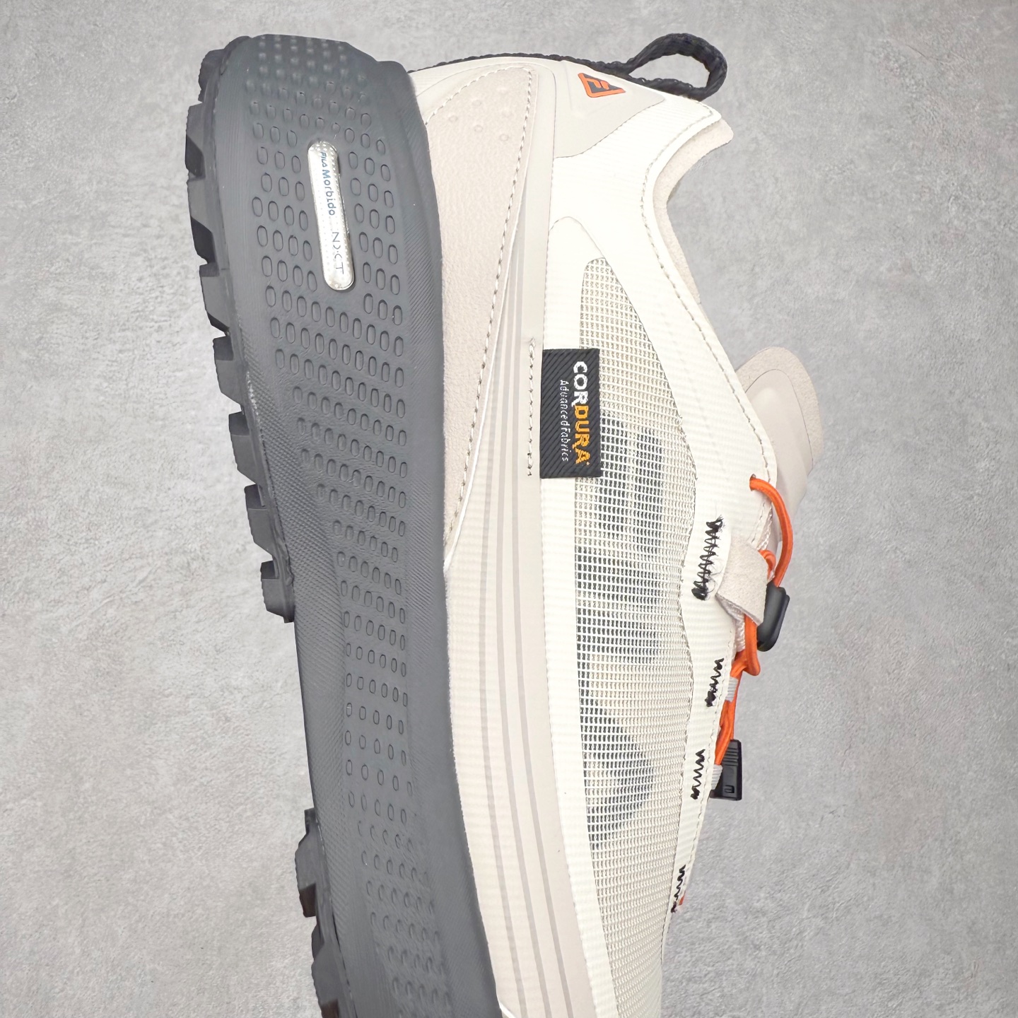 图片[6]-FILA斐乐 NUVOLE 3 ATR 柔云3 舒适休闲运动简约减震耐磨透气低帮户外功能鞋 FUSION 系列传承了 FILA 的百年基因，融入年轻运动及潮流文化，成为引领变革、创新突破的一代。以“1+N” 的跨界合作模式重现经典的同时创造经典。带来最出其不意的跨界合作惊喜。同时，FILAFUSION把FILA 的 DNA 融入到定制体验里，你可以随心制造厲于你的产品。FILA FUSION 的鞋家族涵盖了老爹鞋、跑步鞋、网球鞋、季节款。风格复古新潮，满足了时尚人士出行及各类运动的搭配需求，成为当下年轻人筷拥的鞋类品牌之一。FILA FUSION 走进年轻人的世界，通过年轻人运动，街舞，滑板，篮球，展现 FILA FUSION 的潮流态度和年轻文化。FILA FUSION 认为末来属于引领变革、创新突破的年轻一代，让我们一起构成 FILA 未来的蓝图吧！尺码：35.5 36 36.5 37.5 38 38.5 39 40 40.5 41 42 42.5 43 44 44.5 45-选品中心