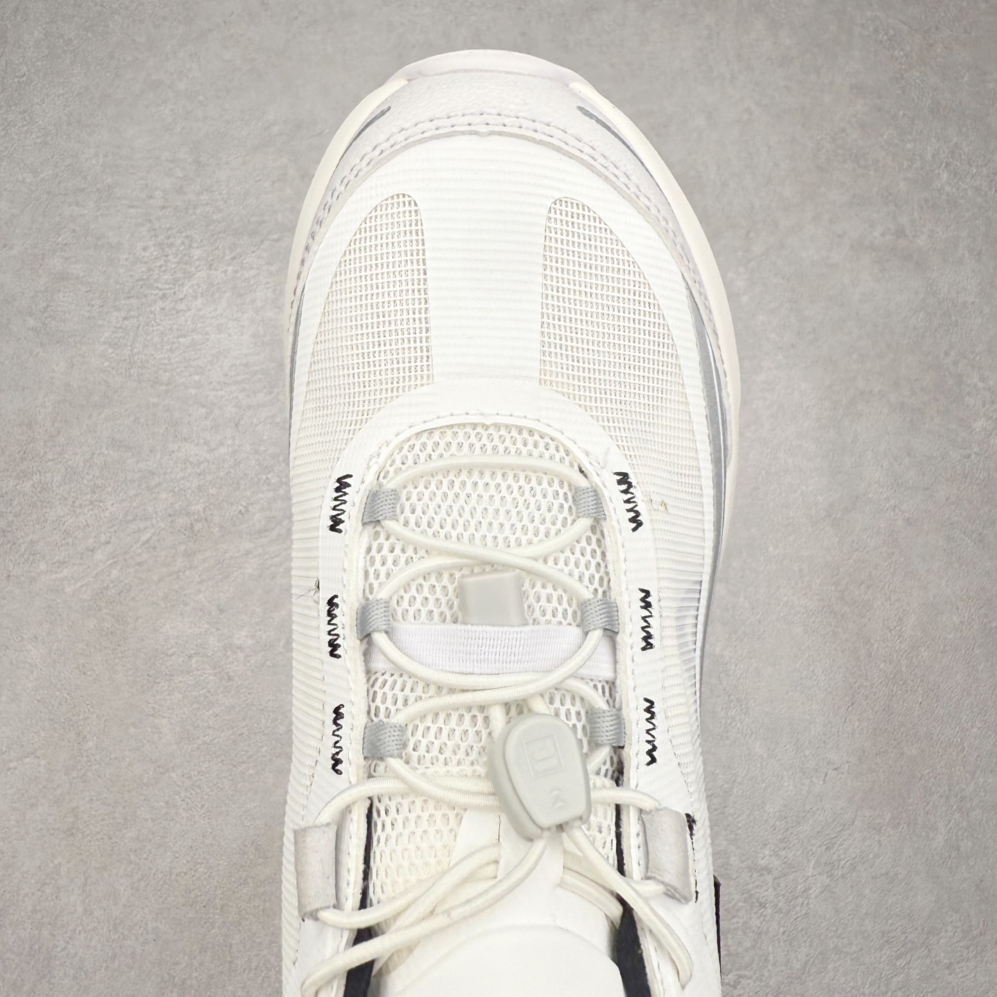 图片[4]-FILA斐乐 NUVOLE 3 ATR 柔云3 舒适休闲运动简约减震耐磨透气低帮户外功能鞋 FUSION 系列传承了 FILA 的百年基因，融入年轻运动及潮流文化，成为引领变革、创新突破的一代。以“1+N” 的跨界合作模式重现经典的同时创造经典。带来最出其不意的跨界合作惊喜。同时，FILAFUSION把FILA 的 DNA 融入到定制体验里，你可以随心制造厲于你的产品。FILA FUSION 的鞋家族涵盖了老爹鞋、跑步鞋、网球鞋、季节款。风格复古新潮，满足了时尚人士出行及各类运动的搭配需求，成为当下年轻人筷拥的鞋类品牌之一。FILA FUSION 走进年轻人的世界，通过年轻人运动，街舞，滑板，篮球，展现 FILA FUSION 的潮流态度和年轻文化。FILA FUSION 认为末来属于引领变革、创新突破的年轻一代，让我们一起构成 FILA 未来的蓝图吧！尺码：35.5 36 36.5 37.5 38 38.5 39 40 40.5 41 42 42.5 43 44 44.5 45-选品中心