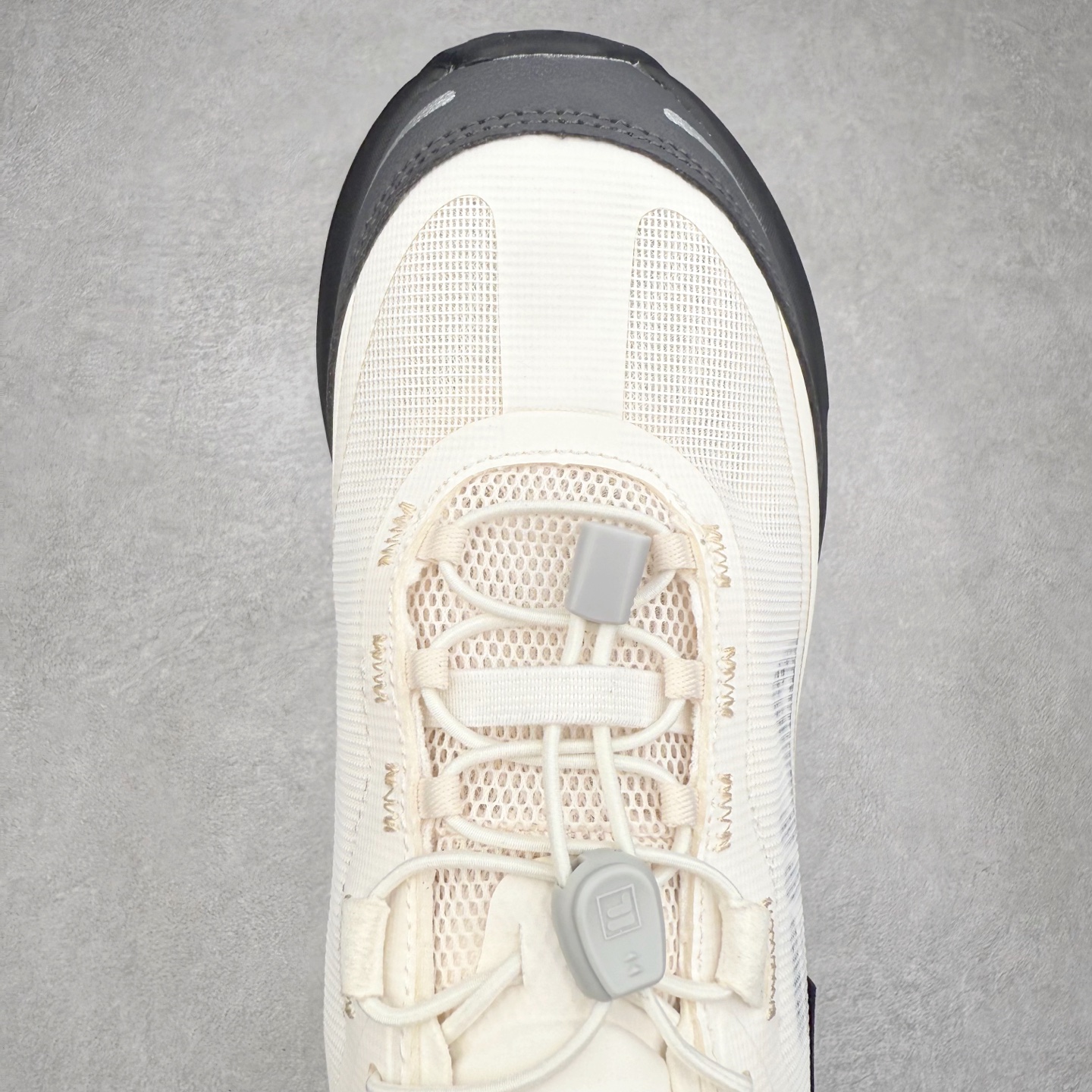 图片[4]-FILA斐乐 NUVOLE 3 ATR 柔云3 舒适休闲运动简约减震耐磨透气低帮户外功能鞋 FUSION 系列传承了 FILA 的百年基因，融入年轻运动及潮流文化，成为引领变革、创新突破的一代。以“1+N” 的跨界合作模式重现经典的同时创造经典。带来最出其不意的跨界合作惊喜。同时，FILAFUSION把FILA 的 DNA 融入到定制体验里，你可以随心制造厲于你的产品。FILA FUSION 的鞋家族涵盖了老爹鞋、跑步鞋、网球鞋、季节款。风格复古新潮，满足了时尚人士出行及各类运动的搭配需求，成为当下年轻人筷拥的鞋类品牌之一。FILA FUSION 走进年轻人的世界，通过年轻人运动，街舞，滑板，篮球，展现 FILA FUSION 的潮流态度和年轻文化。FILA FUSION 认为末来属于引领变革、创新突破的年轻一代，让我们一起构成 FILA 未来的蓝图吧！尺码：35.5 36 36.5 37.5 38 38.5 39 40 40.5 41 42 42.5 43 44 44.5 45-选品中心