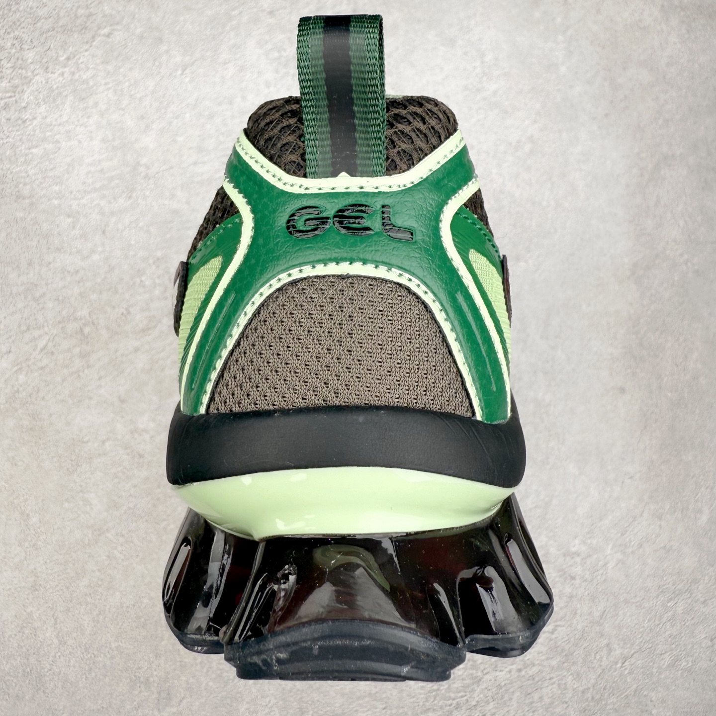 图片[8]-ASICS Gel-Quantum Kinetic 亚瑟士量子动能系列轻量全掌硅胶缓震休闲运动跑步鞋 ASICS以其独特匠心与科技魅力持续在运动鞋领域掀起新风尚今春二月GEL-Quantum Kinetic系列再度破茧而出携两款全新配色震撼回归倾力演绎运动潮流的无限可能 凝聚了卓越的科技创新与深厚的设计底蕴搭载先进的GEL缓震科技将每一次冲击力转化为平稳推进的动力为你提供前所未有的舒适体验与卓越的缓震保护性能 巧妙融合时尚元素与运动美学无论在街头还是赛道诠释不同情感与态度彰显独一无二的时尚运动风格尺码：36 37 37.5 38 39 39.5 40 40.5 41.5 42 42.5 43.5 44 44.5 45-选品中心