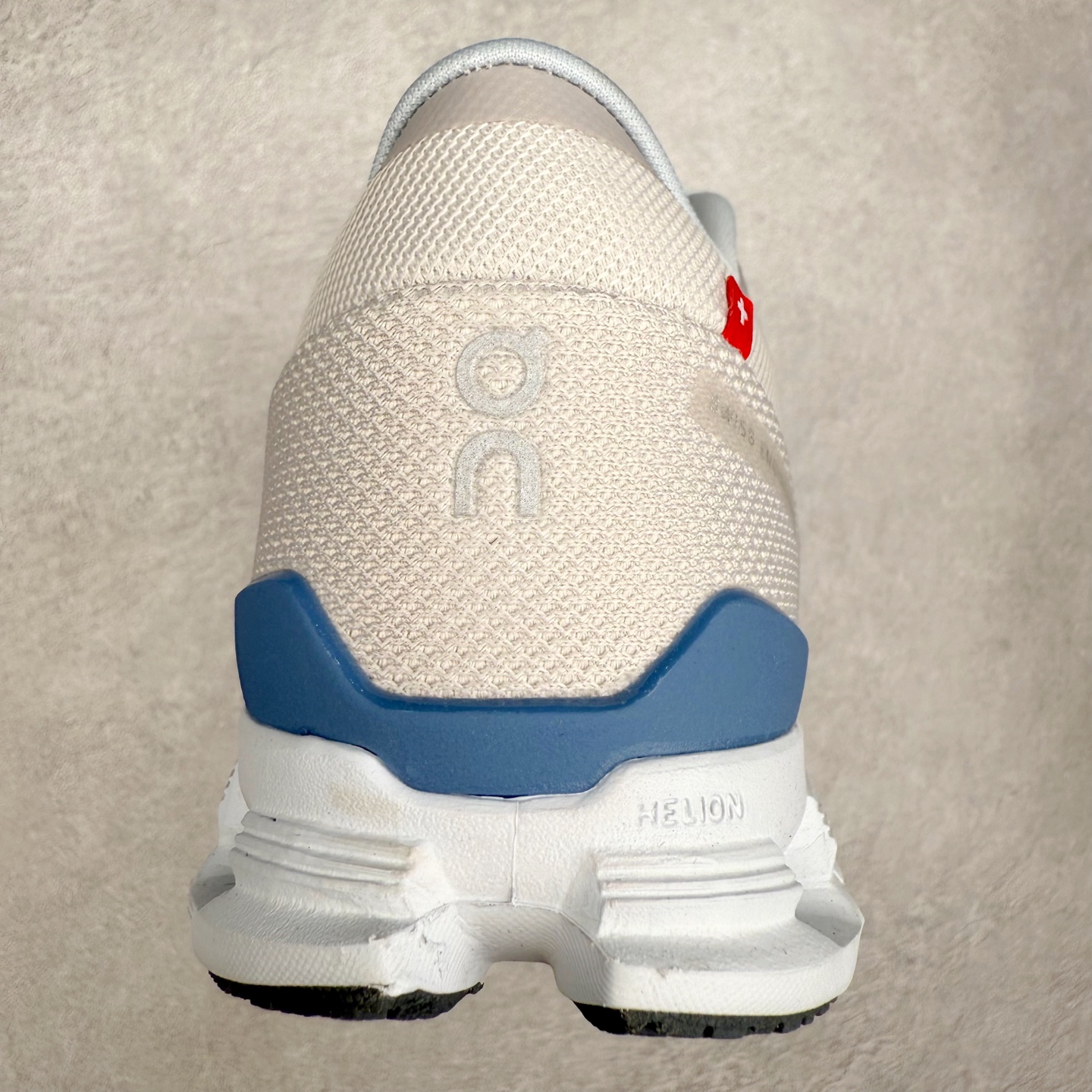 图片[8]-On昂跑 Cloud X 1 舒适百搭低帮碳板休闲跑步鞋 此运动品牌 开创于2010年 缓震着陆、强效回弹、轻柔质感的设计构思始终是ON研制关键 与此同时基于“为全球提供革新性的跑步感受”信念 陆续推出了多款跑鞋及其以专业运动人体跑步工程学为设计关键的功能性跑步服饰设备 让跑者不费力气地畅快畅跑 尺码：36 36.5 37.5 38 38.5 39 40 40.5 41 42 42.5 43 44 44.5 45-选品中心