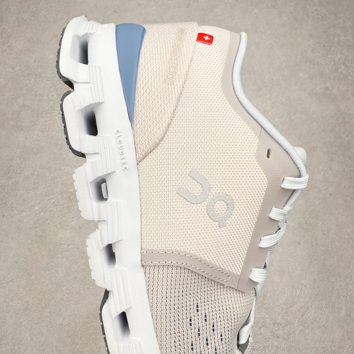 图片[6]-On昂跑 Cloud X 1 舒适百搭低帮碳板休闲跑步鞋 此运动品牌 开创于2010年 缓震着陆、强效回弹、轻柔质感的设计构思始终是ON研制关键 与此同时基于“为全球提供革新性的跑步感受”信念 陆续推出了多款跑鞋及其以专业运动人体跑步工程学为设计关键的功能性跑步服饰设备 让跑者不费力气地畅快畅跑 尺码：36 36.5 37.5 38 38.5 39 40 40.5 41 42 42.5 43 44 44.5 45-选品中心