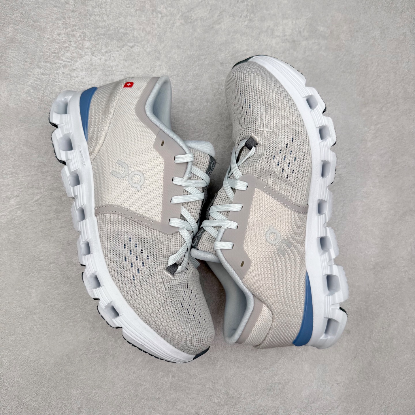 图片[3]-On昂跑 Cloud X 1 舒适百搭低帮碳板休闲跑步鞋 此运动品牌 开创于2010年 缓震着陆、强效回弹、轻柔质感的设计构思始终是ON研制关键 与此同时基于“为全球提供革新性的跑步感受”信念 陆续推出了多款跑鞋及其以专业运动人体跑步工程学为设计关键的功能性跑步服饰设备 让跑者不费力气地畅快畅跑 尺码：36 36.5 37.5 38 38.5 39 40 40.5 41 42 42.5 43 44 44.5 45-选品中心