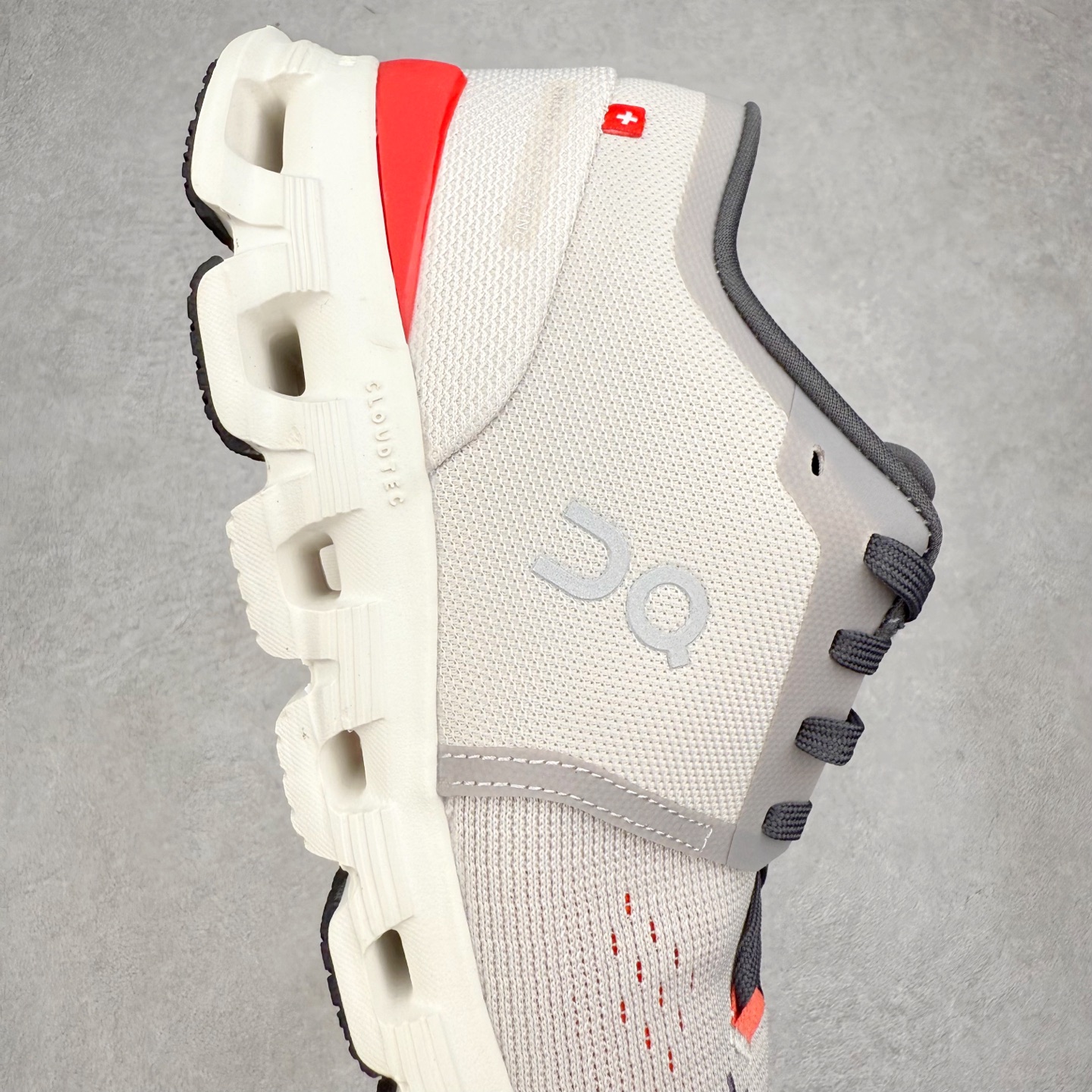 图片[6]-On昂跑 Cloud X 1 舒适百搭低帮碳板休闲跑步鞋 此运动品牌 开创于2010年 缓震着陆、强效回弹、轻柔质感的设计构思始终是ON研制关键 与此同时基于“为全球提供革新性的跑步感受”信念 陆续推出了多款跑鞋及其以专业运动人体跑步工程学为设计关键的功能性跑步服饰设备 让跑者不费力气地畅快畅跑 尺码：36 36.5 37.5 38 38.5 39 40 40.5 41 42 42.5 43 44 44.5 45-选品中心