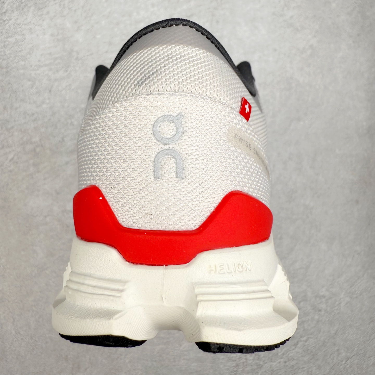 图片[8]-On昂跑 Cloud X 1 舒适百搭低帮碳板休闲跑步鞋 此运动品牌 开创于2010年 缓震着陆、强效回弹、轻柔质感的设计构思始终是ON研制关键 与此同时基于“为全球提供革新性的跑步感受”信念 陆续推出了多款跑鞋及其以专业运动人体跑步工程学为设计关键的功能性跑步服饰设备 让跑者不费力气地畅快畅跑 尺码：36 36.5 37.5 38 38.5 39 40 40.5 41 42 42.5 43 44 44.5 45-选品中心