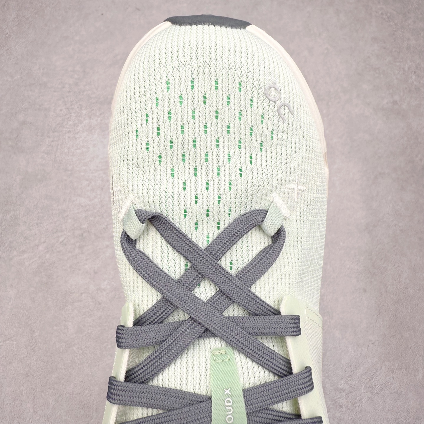 图片[4]-On昂跑 Cloud X 1 舒适百搭低帮碳板休闲跑步鞋 此运动品牌 开创于2010年 缓震着陆、强效回弹、轻柔质感的设计构思始终是ON研制关键 与此同时基于“为全球提供革新性的跑步感受”信念 陆续推出了多款跑鞋及其以专业运动人体跑步工程学为设计关键的功能性跑步服饰设备 让跑者不费力气地畅快畅跑 尺码：36 36.5 37.5 38 38.5 39 40 40.5 41 42 42.5 43 44 44.5 45-选品中心