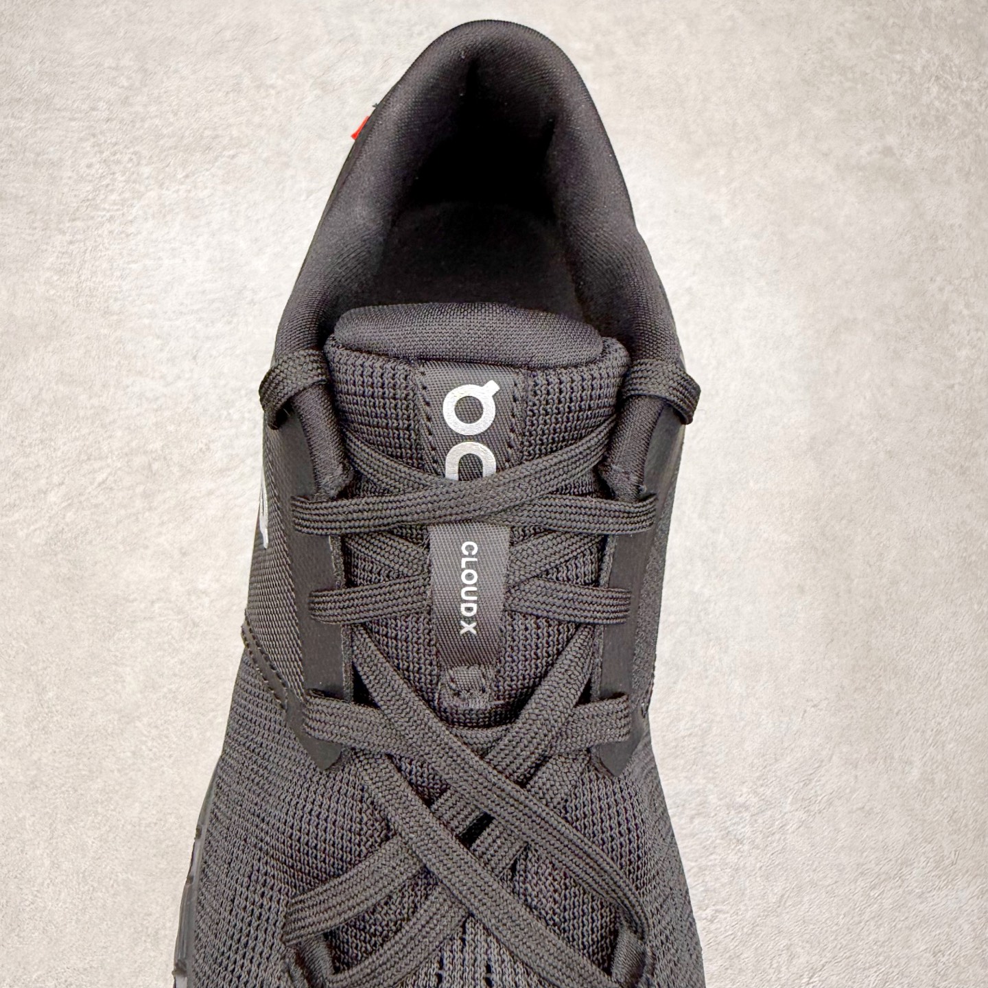 图片[5]-On昂跑 Cloud X 1 舒适百搭低帮碳板休闲跑步鞋 此运动品牌 开创于2010年 缓震着陆、强效回弹、轻柔质感的设计构思始终是ON研制关键 与此同时基于“为全球提供革新性的跑步感受”信念 陆续推出了多款跑鞋及其以专业运动人体跑步工程学为设计关键的功能性跑步服饰设备 让跑者不费力气地畅快畅跑 尺码：36 36.5 37.5 38 38.5 39 40 40.5 41 42 42.5 43 44 44.5 45-选品中心