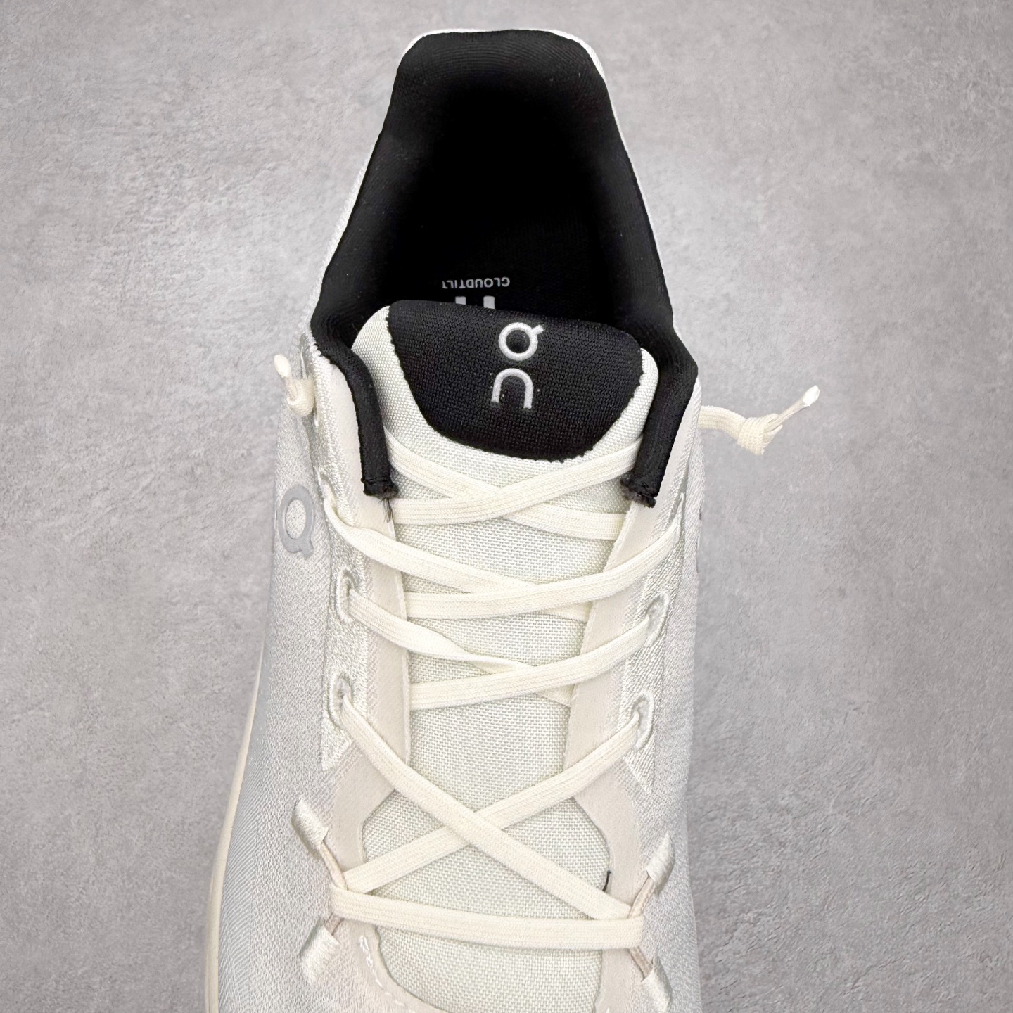 图片[5]-On昂跑 Cloudtilt 圆头系带减震耐磨低帮生活休闲鞋 此运动品牌 开创于2010年 缓震着陆、强效回弹、轻柔质感的设计构思始终是ON研制关键 与此同时基于“为全球提供革新性的跑步感受”信念 陆续推出了多款跑鞋及其以专业运动人体跑步工程学为设计关键的功能性跑步服饰设备 让跑者不费力气地畅快畅跑 尺码：36 36.5 37.5 38 38.5 39 40 40.5 41 42 42.5 43 44 44.5 45-选品中心