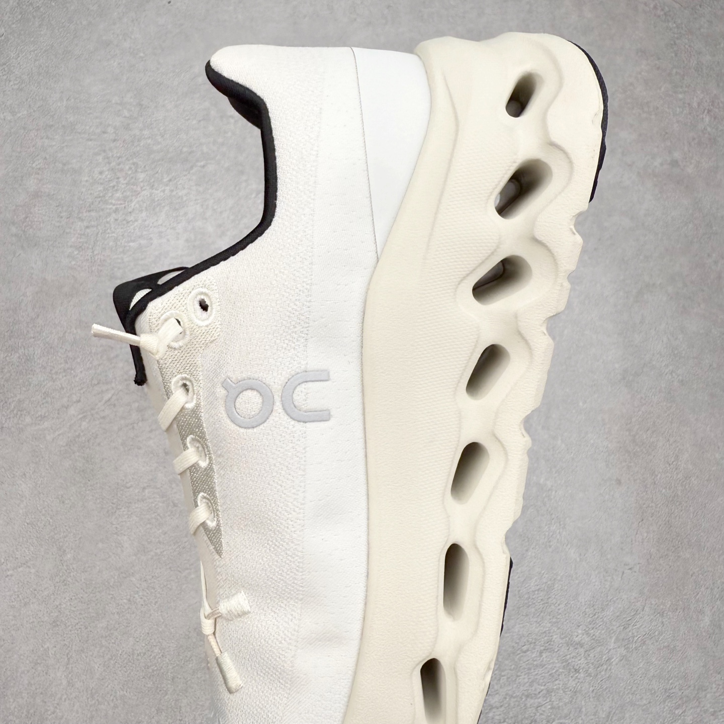 图片[7]-On昂跑 Cloudtilt 圆头系带减震耐磨低帮生活休闲鞋 此运动品牌 开创于2010年 缓震着陆、强效回弹、轻柔质感的设计构思始终是ON研制关键 与此同时基于“为全球提供革新性的跑步感受”信念 陆续推出了多款跑鞋及其以专业运动人体跑步工程学为设计关键的功能性跑步服饰设备 让跑者不费力气地畅快畅跑 尺码：36 36.5 37.5 38 38.5 39 40 40.5 41 42 42.5 43 44 44.5 45-选品中心