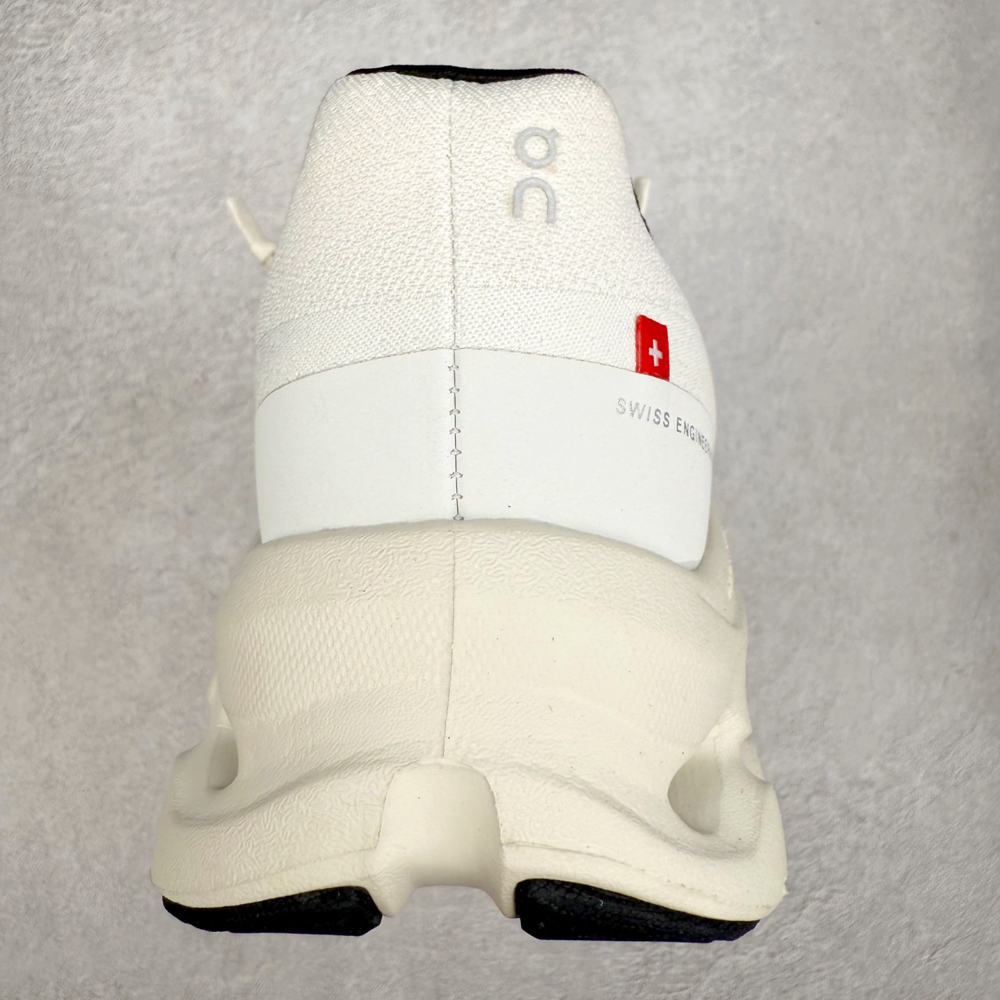 图片[8]-On昂跑 Cloudtilt 圆头系带减震耐磨低帮生活休闲鞋 此运动品牌 开创于2010年 缓震着陆、强效回弹、轻柔质感的设计构思始终是ON研制关键 与此同时基于“为全球提供革新性的跑步感受”信念 陆续推出了多款跑鞋及其以专业运动人体跑步工程学为设计关键的功能性跑步服饰设备 让跑者不费力气地畅快畅跑 尺码：36 36.5 37.5 38 38.5 39 40 40.5 41 42 42.5 43 44 44.5 45-选品中心