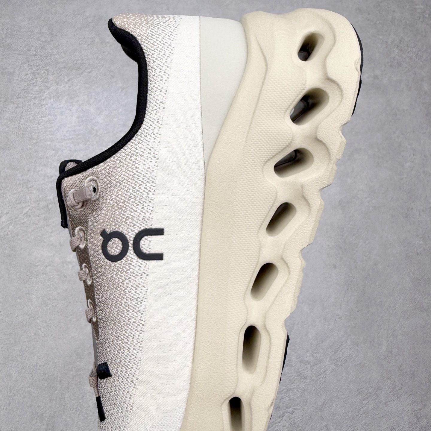 图片[7]-On昂跑 Cloudtilt 圆头系带减震耐磨低帮生活休闲鞋 此运动品牌 开创于2010年 缓震着陆、强效回弹、轻柔质感的设计构思始终是ON研制关键 与此同时基于“为全球提供革新性的跑步感受”信念 陆续推出了多款跑鞋及其以专业运动人体跑步工程学为设计关键的功能性跑步服饰设备 让跑者不费力气地畅快畅跑 尺码：36 36.5 37.5 38 38.5 39 40 40.5 41 42 42.5 43 44 44.5 45-选品中心