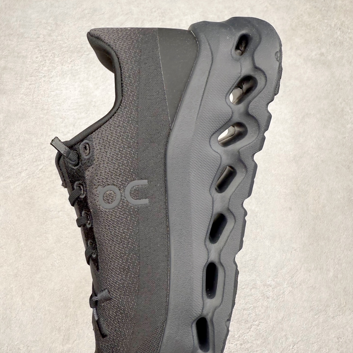 图片[7]-On昂跑 Cloudtilt 圆头系带减震耐磨低帮生活休闲鞋 此运动品牌 开创于2010年 缓震着陆、强效回弹、轻柔质感的设计构思始终是ON研制关键 与此同时基于“为全球提供革新性的跑步感受”信念 陆续推出了多款跑鞋及其以专业运动人体跑步工程学为设计关键的功能性跑步服饰设备 让跑者不费力气地畅快畅跑 尺码：36 36.5 37.5 38 38.5 39 40 40.5 41 42 42.5 43 44 44.5 45-选品中心