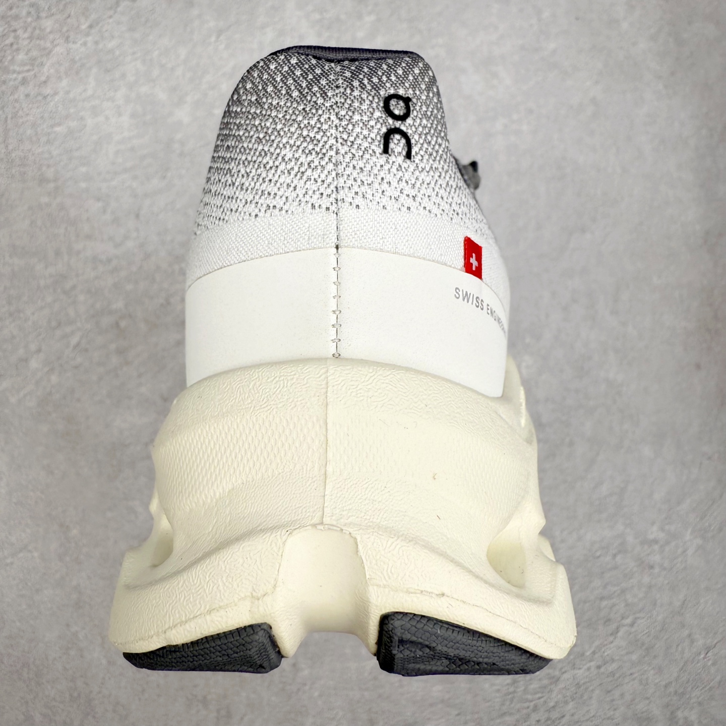 图片[8]-On昂跑 Cloudtilt 圆头系带减震耐磨低帮生活休闲鞋 此运动品牌 开创于2010年 缓震着陆、强效回弹、轻柔质感的设计构思始终是ON研制关键 与此同时基于“为全球提供革新性的跑步感受”信念 陆续推出了多款跑鞋及其以专业运动人体跑步工程学为设计关键的功能性跑步服饰设备 让跑者不费力气地畅快畅跑 尺码：36 36.5 37.5 38 38.5 39 40 40.5 41 42 42.5 43 44 44.5 45-选品中心