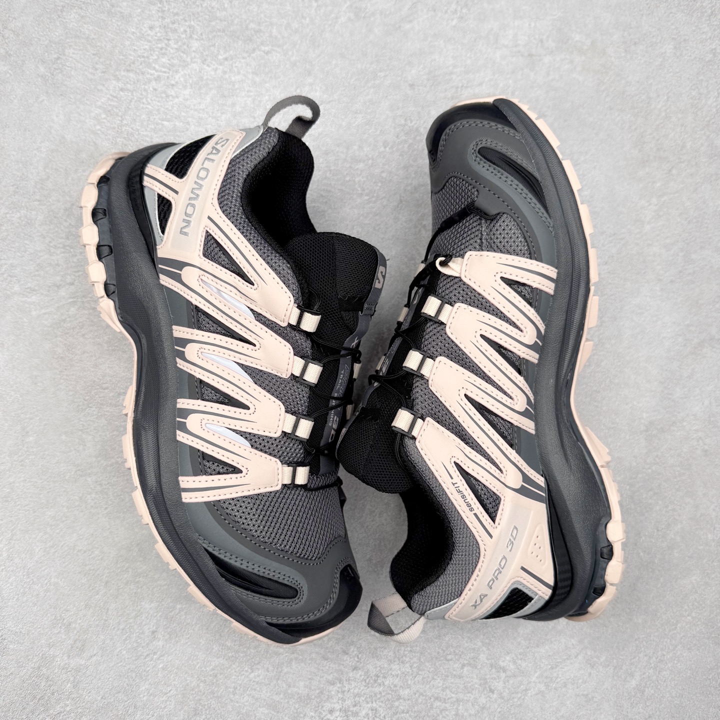 图片[3]-＃C版 SALOMON XA Pro 3D ADV 萨洛蒙潮流越野机能户外功能鞋 纯原外贸平台特供订单 耗时半年巨作 全套原纸板楦头开发 原厂特供网布配套加持 确保原汁原味 完美呈现版型 原档数据独家私模五层组合大底 原装Ortholite轻量化鞋垫 中底布带钢印编号 原厂TPU锁扣 进口港宝加持 后跟自然饱满 还原公司包裹性 鞋面采用SENSIFT贴合技术 全方位贴合包裹脚型 鞋跟部鞋底牵引设计 提供强大的抓地性能 更适应野外崎岖不平的道路 其3D ADVANCED CHASSIS底盘 材料轻量大化 钉齿设计更具稳定性 防护性 鞋底易磨损区运用CONTAGRIP高耐磨材料 应对城市硬质路面长距离跑考验 尺码：36 36.5 37.5 38 38.5 39 40 40.5 41 42 42.5 43 44 44.5 45-选品中心