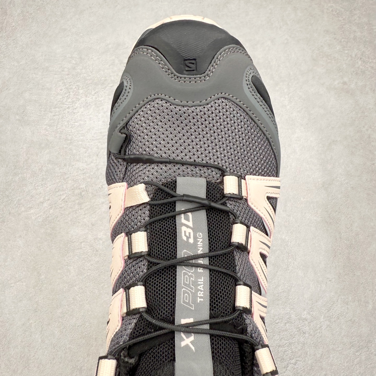 图片[4]-＃C版 SALOMON XA Pro 3D ADV 萨洛蒙潮流越野机能户外功能鞋 纯原外贸平台特供订单 耗时半年巨作 全套原纸板楦头开发 原厂特供网布配套加持 确保原汁原味 完美呈现版型 原档数据独家私模五层组合大底 原装Ortholite轻量化鞋垫 中底布带钢印编号 原厂TPU锁扣 进口港宝加持 后跟自然饱满 还原公司包裹性 鞋面采用SENSIFT贴合技术 全方位贴合包裹脚型 鞋跟部鞋底牵引设计 提供强大的抓地性能 更适应野外崎岖不平的道路 其3D ADVANCED CHASSIS底盘 材料轻量大化 钉齿设计更具稳定性 防护性 鞋底易磨损区运用CONTAGRIP高耐磨材料 应对城市硬质路面长距离跑考验 尺码：36 36.5 37.5 38 38.5 39 40 40.5 41 42 42.5 43 44 44.5 45-选品中心