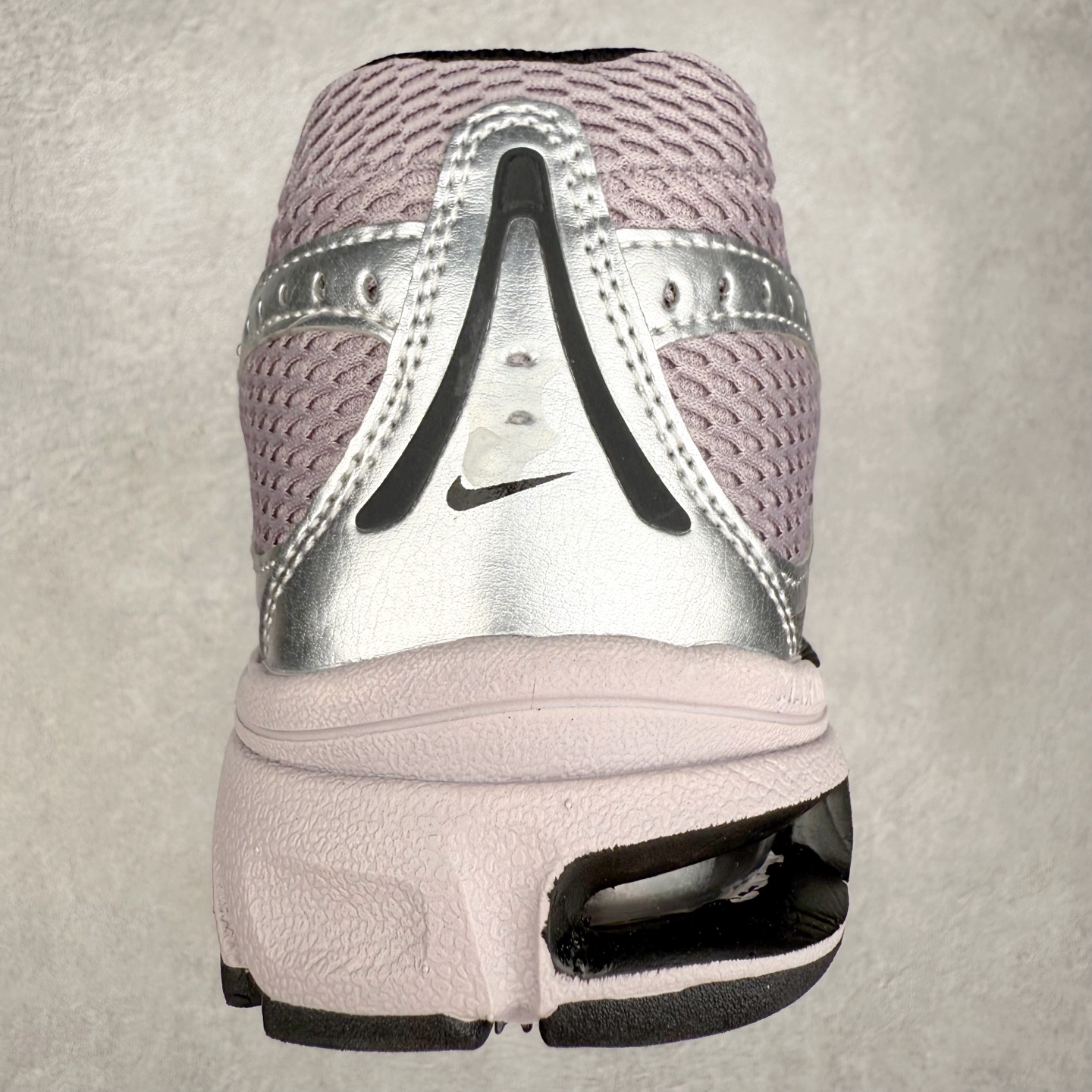 图片[8]-NK Air Max Moto 2K 舒适百搭耐磨 低帮跑步鞋 HQ2056-200 实拍调校N版已经零色差零失真 百分百还原实物色彩所见即所得 不存在货不对板色差等低级问题 选购参考实物拍摄 不混卖不参货 只用心做好货严格选品 承诺混一赔十 尺码：36 36.5 37.5 38 38.5 39 40 40.5 41 42 42.5 43 44 44.5 45-选品中心