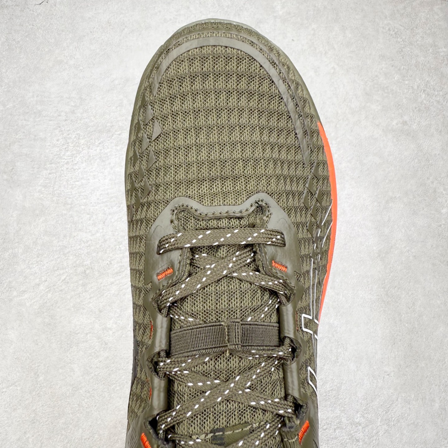 图片[4]-Asics GEL-TRABUCO 13 GTX 亚瑟士舒适百搭轻便透气减震低帮跑步鞋 ASICS（亚瑟士）是日本实业家鬼冢喜八郎创立的跑鞋运动品牌，名字想法源自著名的拉丁谚语“AnimaSana In Corpore Sano”，意为“健全的精神寓于强健的体魄”。正如其名字的含义，ASICS亚瑟士一直坚信保持身体的健康与活力是打造健康快乐的生活方式的最佳途径。亚瑟士的跑鞋、篮球鞋等系列集专业与美貌于一身，拥有极高的热度。2016年，ASICS在“2016年日本最佳全球品牌”排行榜名列第17名。尺码：36 37 37.5 38 39 39.5 40 40.5 41.5 42 42.5 43.5 44 45-选品中心