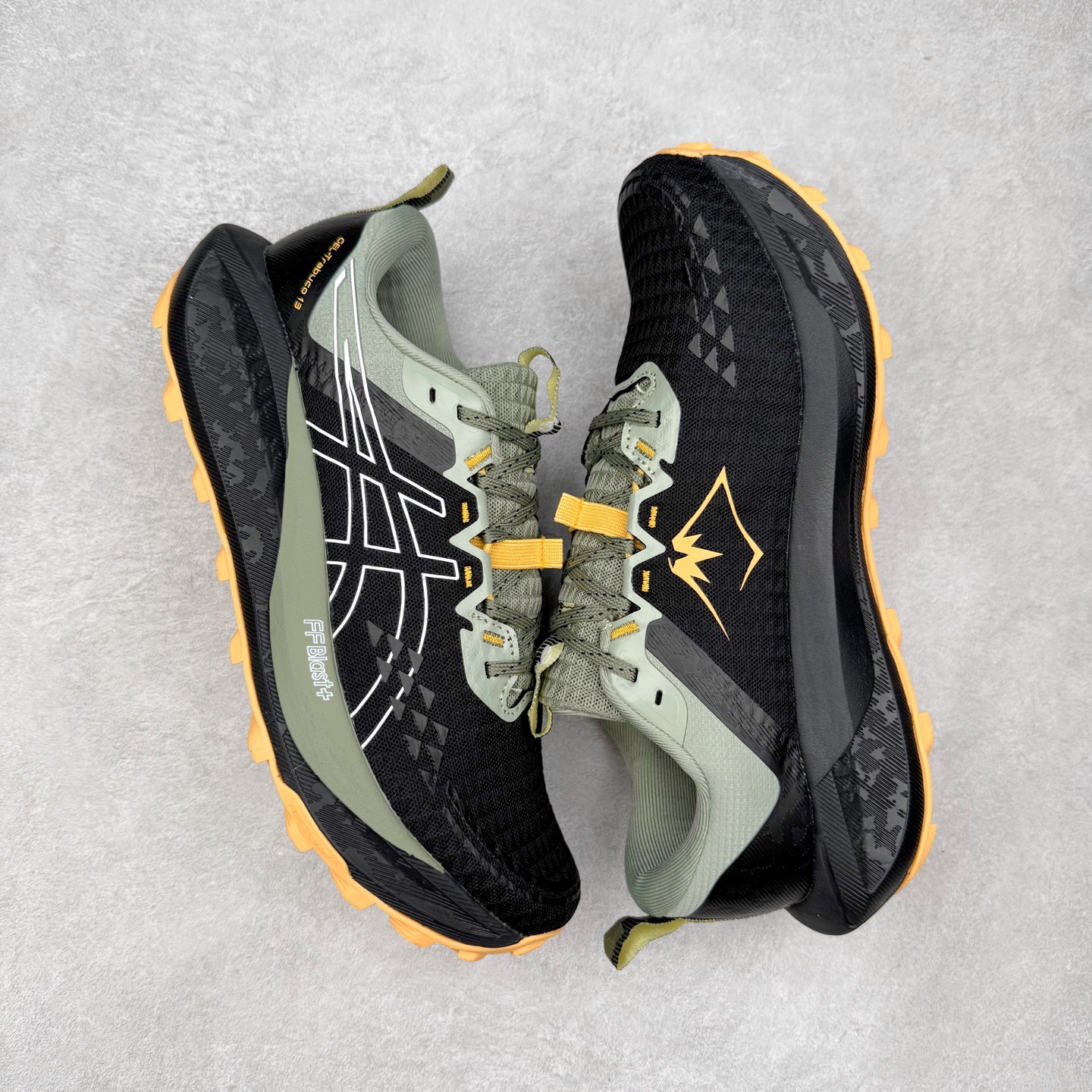 图片[3]-Asics GEL-TRABUCO 13 GTX 亚瑟士舒适百搭轻便透气减震低帮跑步鞋 ASICS（亚瑟士）是日本实业家鬼冢喜八郎创立的跑鞋运动品牌，名字想法源自著名的拉丁谚语“AnimaSana In Corpore Sano”，意为“健全的精神寓于强健的体魄”。正如其名字的含义，ASICS亚瑟士一直坚信保持身体的健康与活力是打造健康快乐的生活方式的最佳途径。亚瑟士的跑鞋、篮球鞋等系列集专业与美貌于一身，拥有极高的热度。2016年，ASICS在“2016年日本最佳全球品牌”排行榜名列第17名。尺码：36 37 37.5 38 39 39.5 40 40.5 41.5 42 42.5 43.5 44 45-选品中心