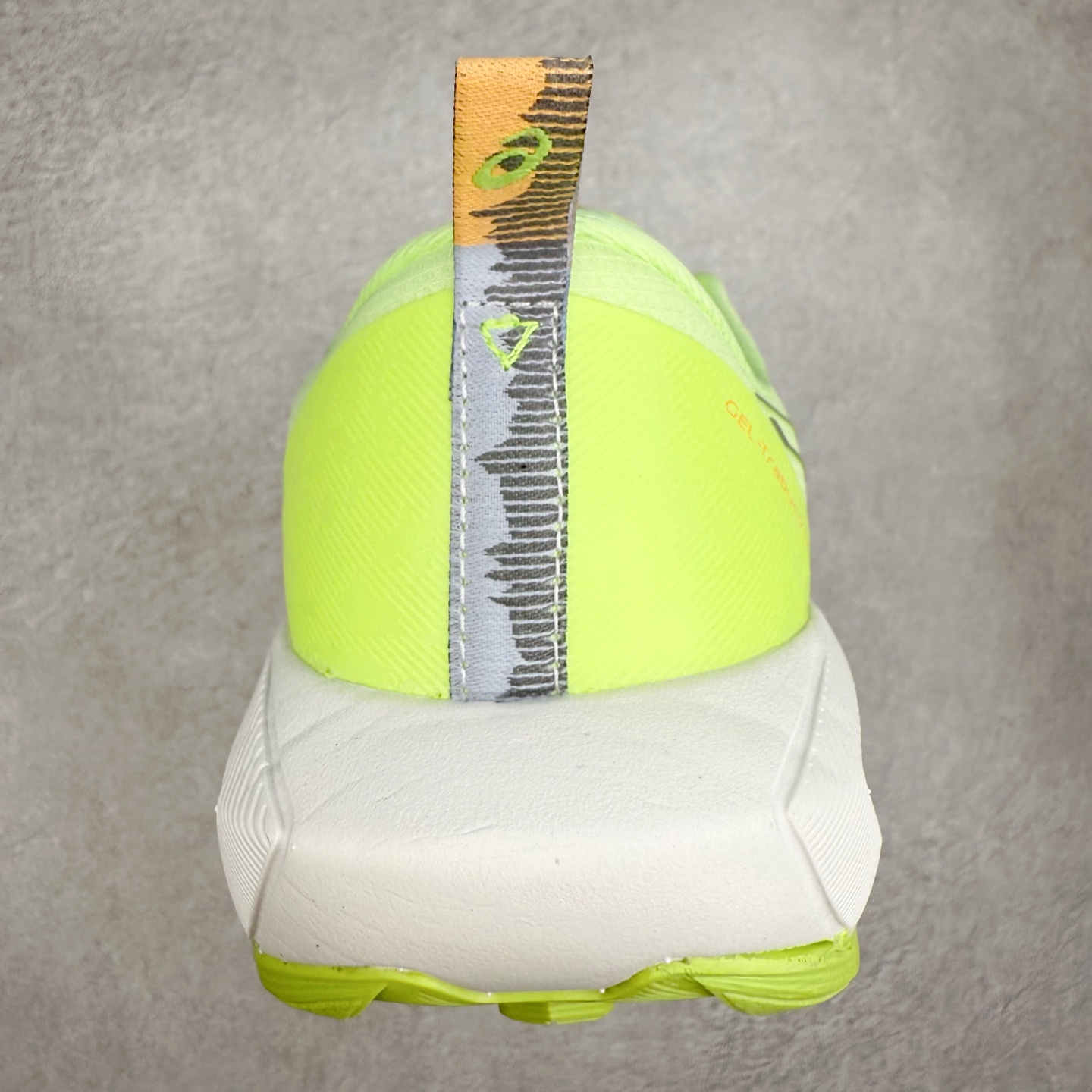 图片[8]-Asics GEL-TRABUCO 13 GTX 亚瑟士舒适百搭轻便透气减震低帮跑步鞋 ASICS（亚瑟士）是日本实业家鬼冢喜八郎创立的跑鞋运动品牌，名字想法源自著名的拉丁谚语“AnimaSana In Corpore Sano”，意为“健全的精神寓于强健的体魄”。正如其名字的含义，ASICS亚瑟士一直坚信保持身体的健康与活力是打造健康快乐的生活方式的最佳途径。亚瑟士的跑鞋、篮球鞋等系列集专业与美貌于一身，拥有极高的热度。2016年，ASICS在“2016年日本最佳全球品牌”排行榜名列第17名。尺码：36 37 37.5 38 39 39.5 40 40.5 41.5 42 42.5 43.5 44 45-选品中心