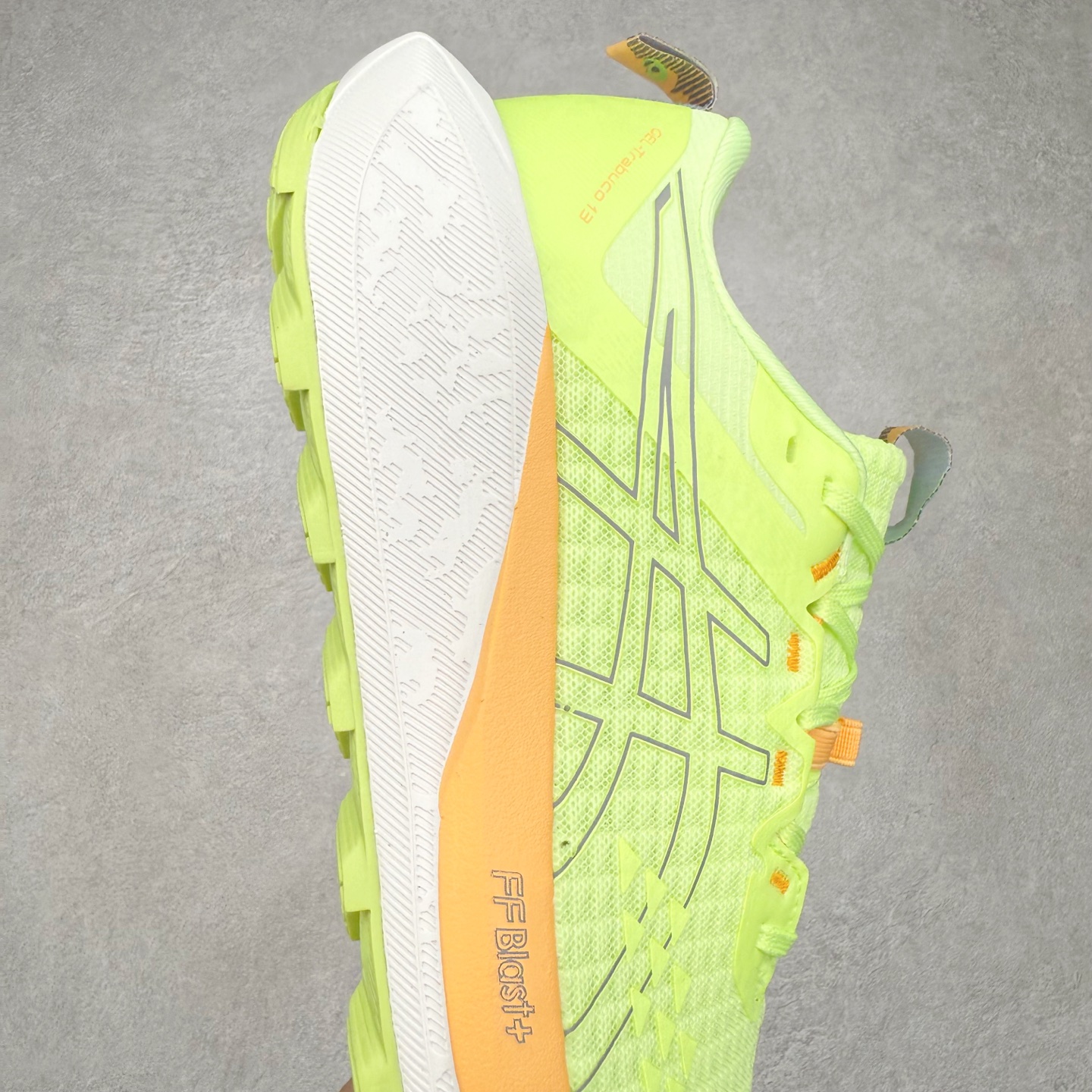 图片[6]-Asics GEL-TRABUCO 13 GTX 亚瑟士舒适百搭轻便透气减震低帮跑步鞋 ASICS（亚瑟士）是日本实业家鬼冢喜八郎创立的跑鞋运动品牌，名字想法源自著名的拉丁谚语“AnimaSana In Corpore Sano”，意为“健全的精神寓于强健的体魄”。正如其名字的含义，ASICS亚瑟士一直坚信保持身体的健康与活力是打造健康快乐的生活方式的最佳途径。亚瑟士的跑鞋、篮球鞋等系列集专业与美貌于一身，拥有极高的热度。2016年，ASICS在“2016年日本最佳全球品牌”排行榜名列第17名。尺码：36 37 37.5 38 39 39.5 40 40.5 41.5 42 42.5 43.5 44 45-选品中心