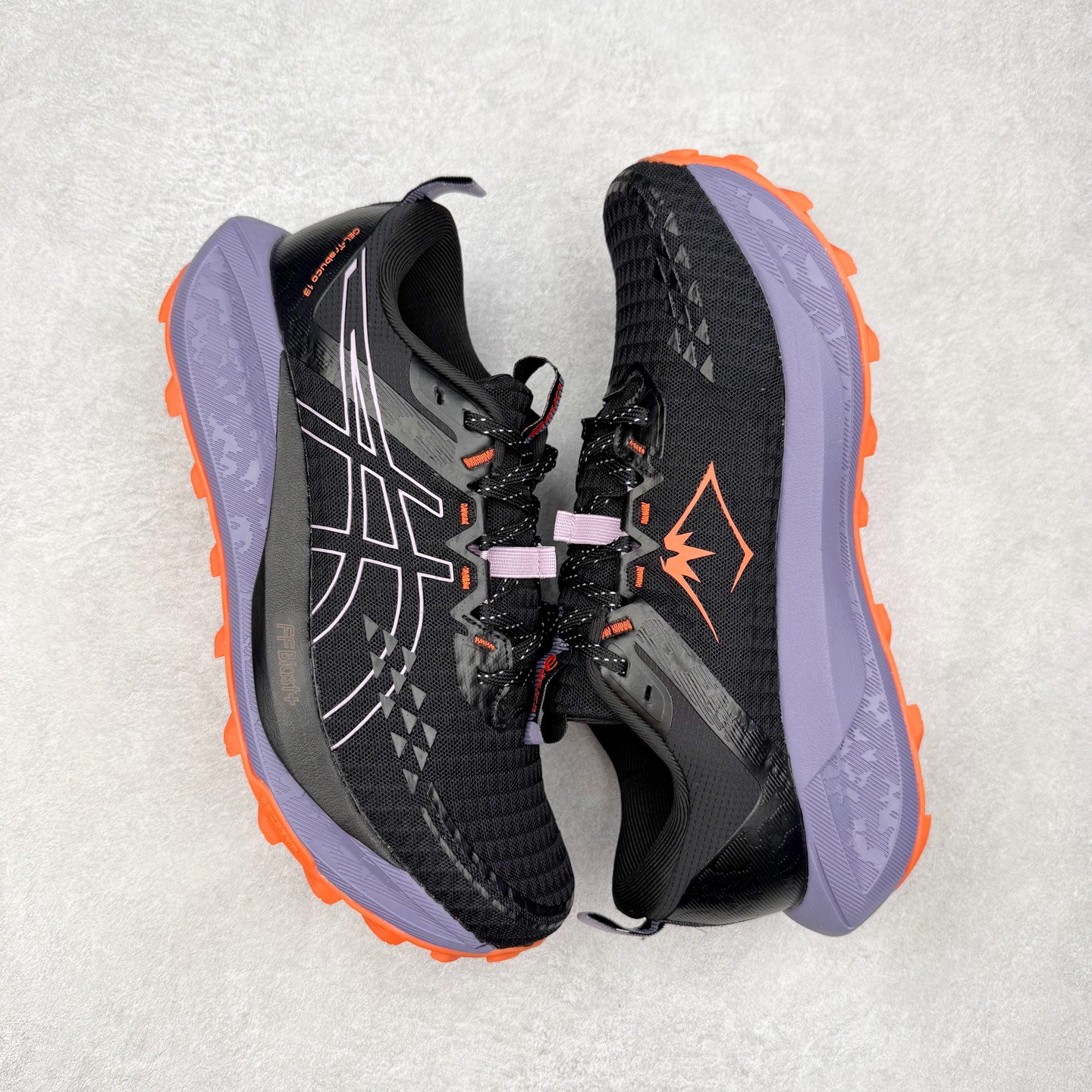 图片[3]-Asics GEL-TRABUCO 13 GTX 亚瑟士舒适百搭轻便透气减震低帮跑步鞋 ASICS（亚瑟士）是日本实业家鬼冢喜八郎创立的跑鞋运动品牌，名字想法源自著名的拉丁谚语“AnimaSana In Corpore Sano”，意为“健全的精神寓于强健的体魄”。正如其名字的含义，ASICS亚瑟士一直坚信保持身体的健康与活力是打造健康快乐的生活方式的最佳途径。亚瑟士的跑鞋、篮球鞋等系列集专业与美貌于一身，拥有极高的热度。2016年，ASICS在“2016年日本最佳全球品牌”排行榜名列第17名。尺码：36 37 37.5 38 39 39.5 40 40.5 41.5 42 42.5 43.5 44 45-选品中心