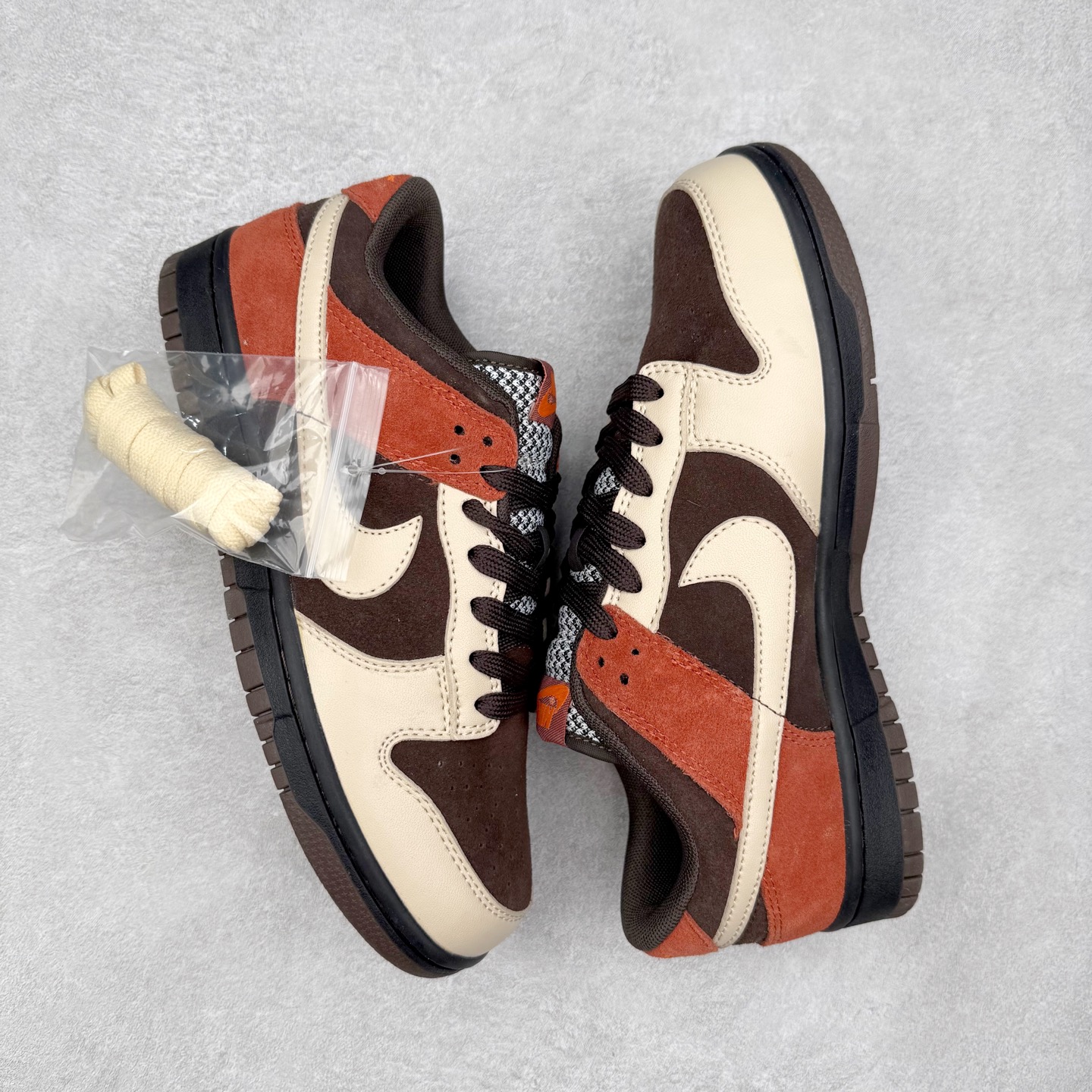 图片[3]-＃福利特价 NK SB Dunk Low 低帮系列滑板鞋 白菜价 万双库存轰炸 大厂出品 极力推荐 全套原楦原模倾力打造完美版型 独家原厂航空铝磨具打磨大底 鞋头坡度极致还原 原盒原配 尺码：36 36.5 37.5 38 38.5 39 40 40.5 41 42 42.5 43 44 44.5 45 46 47.5-选品中心