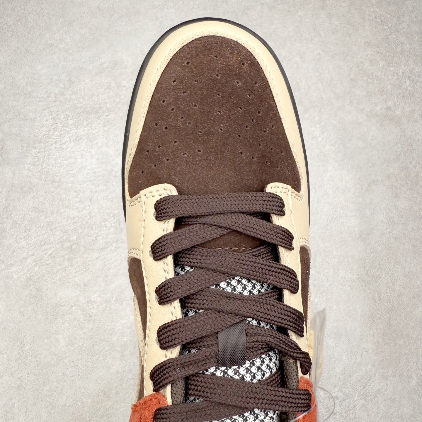 图片[4]-＃福利特价 NK SB Dunk Low 低帮系列滑板鞋 白菜价 万双库存轰炸 大厂出品 极力推荐 全套原楦原模倾力打造完美版型 独家原厂航空铝磨具打磨大底 鞋头坡度极致还原 原盒原配 尺码：36 36.5 37.5 38 38.5 39 40 40.5 41 42 42.5 43 44 44.5 45 46 47.5-选品中心