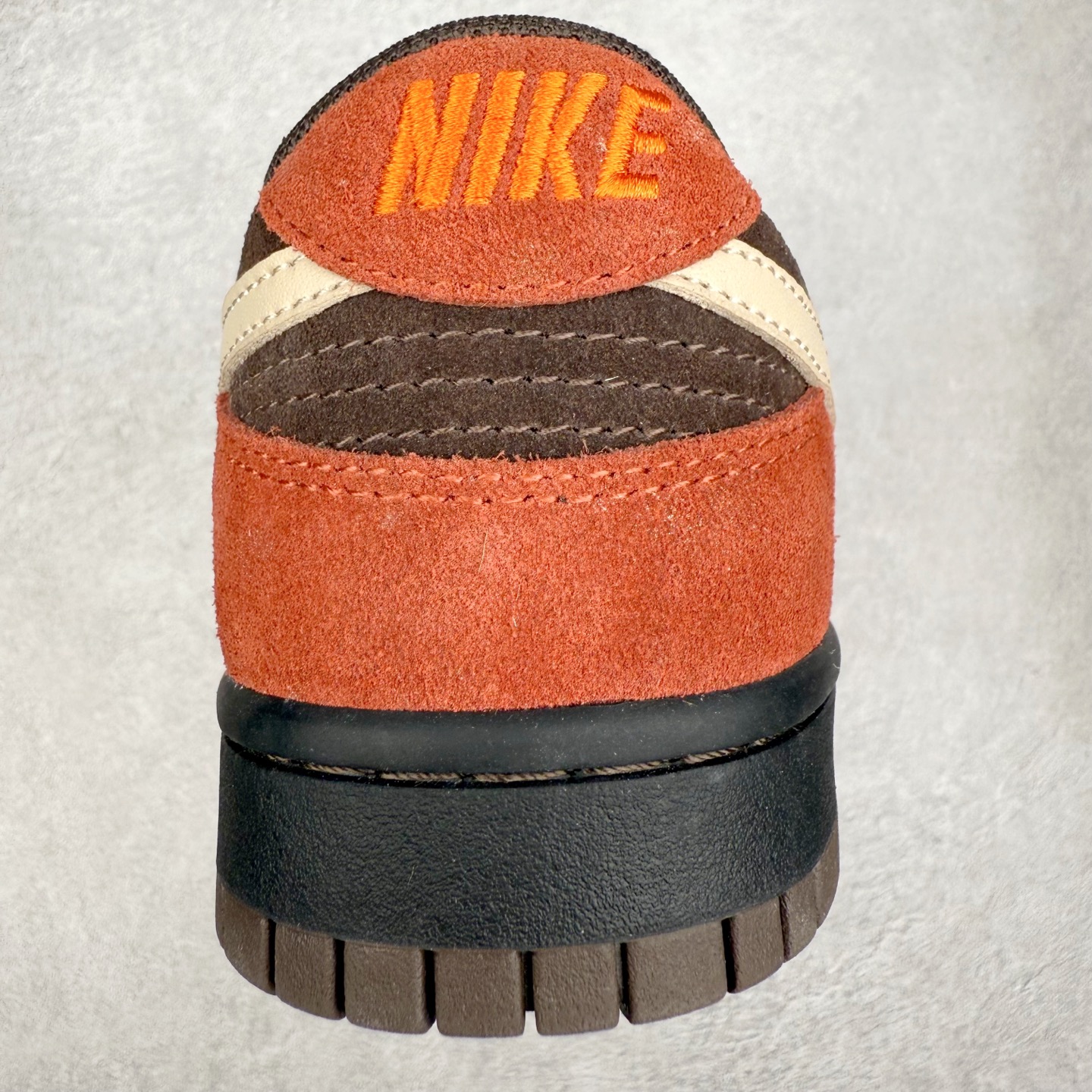 图片[8]-＃福利特价 NK SB Dunk Low 低帮系列滑板鞋 白菜价 万双库存轰炸 大厂出品 极力推荐 全套原楦原模倾力打造完美版型 独家原厂航空铝磨具打磨大底 鞋头坡度极致还原 原盒原配 尺码：36 36.5 37.5 38 38.5 39 40 40.5 41 42 42.5 43 44 44.5 45 46 47.5-选品中心