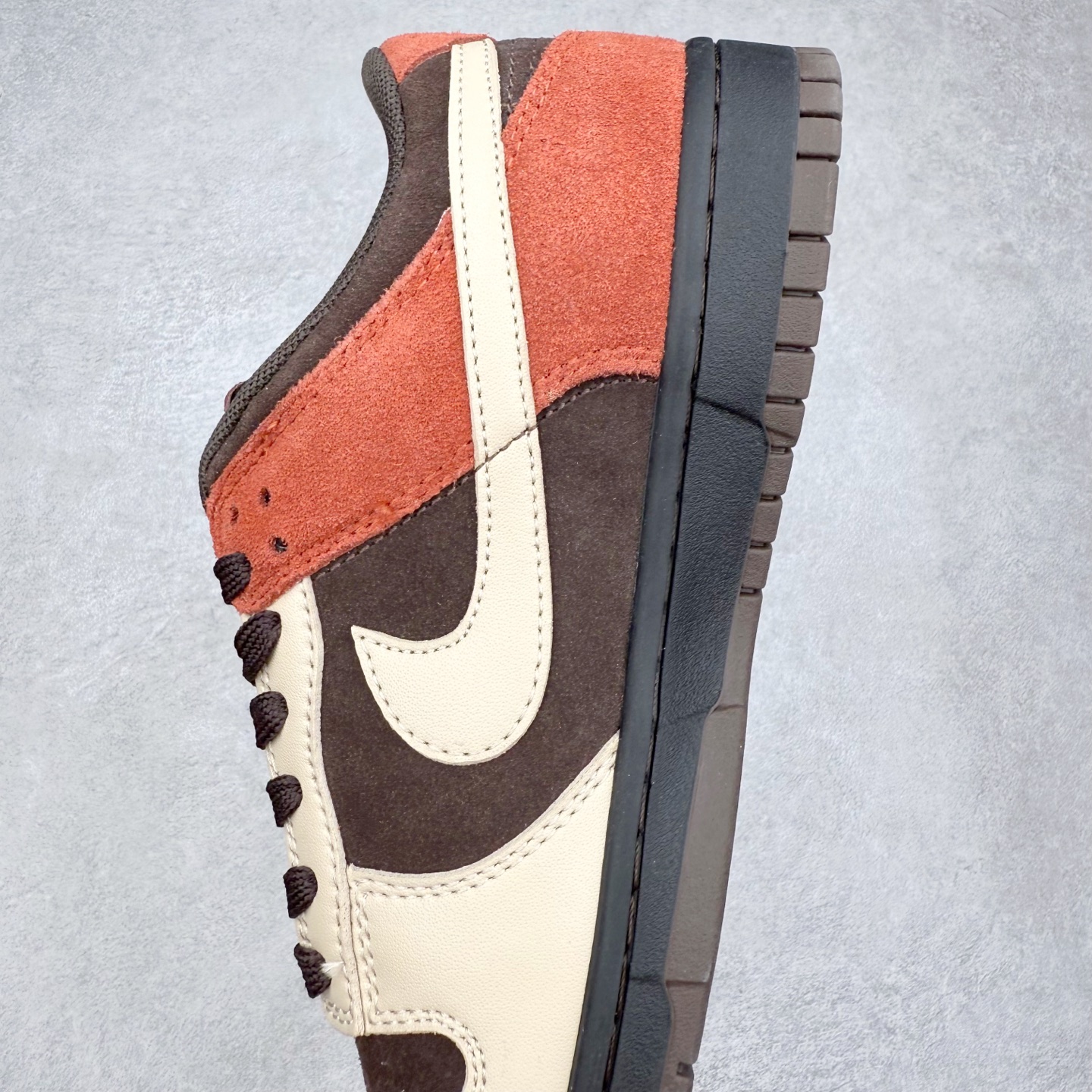 图片[7]-＃福利特价 NK SB Dunk Low 低帮系列滑板鞋 白菜价 万双库存轰炸 大厂出品 极力推荐 全套原楦原模倾力打造完美版型 独家原厂航空铝磨具打磨大底 鞋头坡度极致还原 原盒原配 尺码：36 36.5 37.5 38 38.5 39 40 40.5 41 42 42.5 43 44 44.5 45 46 47.5-选品中心