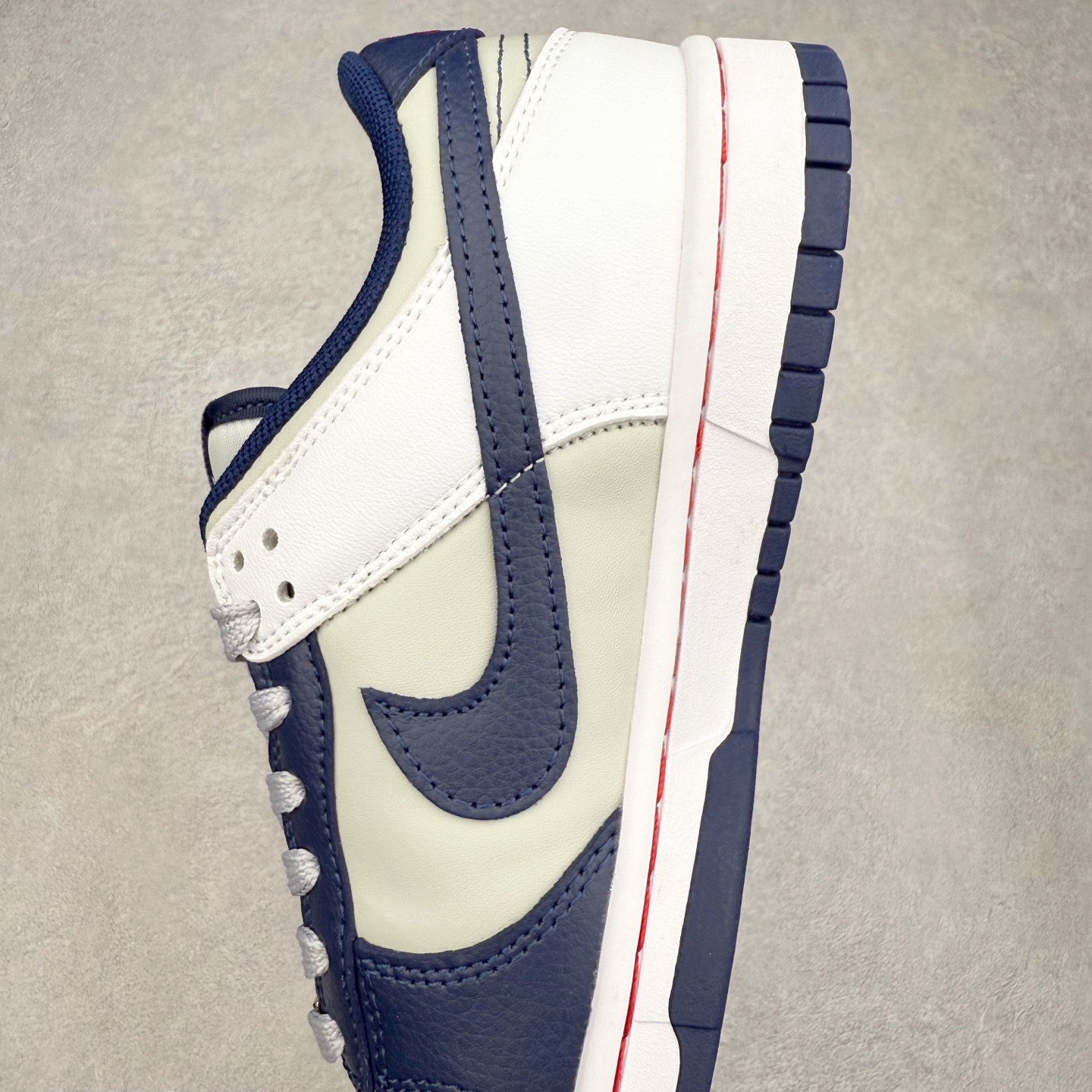 图片[7]-＃福利特价 NK SB Dunk Low 低帮系列滑板鞋 白菜价 万双库存轰炸 大厂出品 极力推荐 全套原楦原模倾力打造完美版型 独家原厂航空铝磨具打磨大底 鞋头坡度极致还原 原盒原配 尺码：36 36.5 37.5 38 38.5 39 40 40.5 41 42 42.5 43 44 44.5 45 46 47.5-选品中心