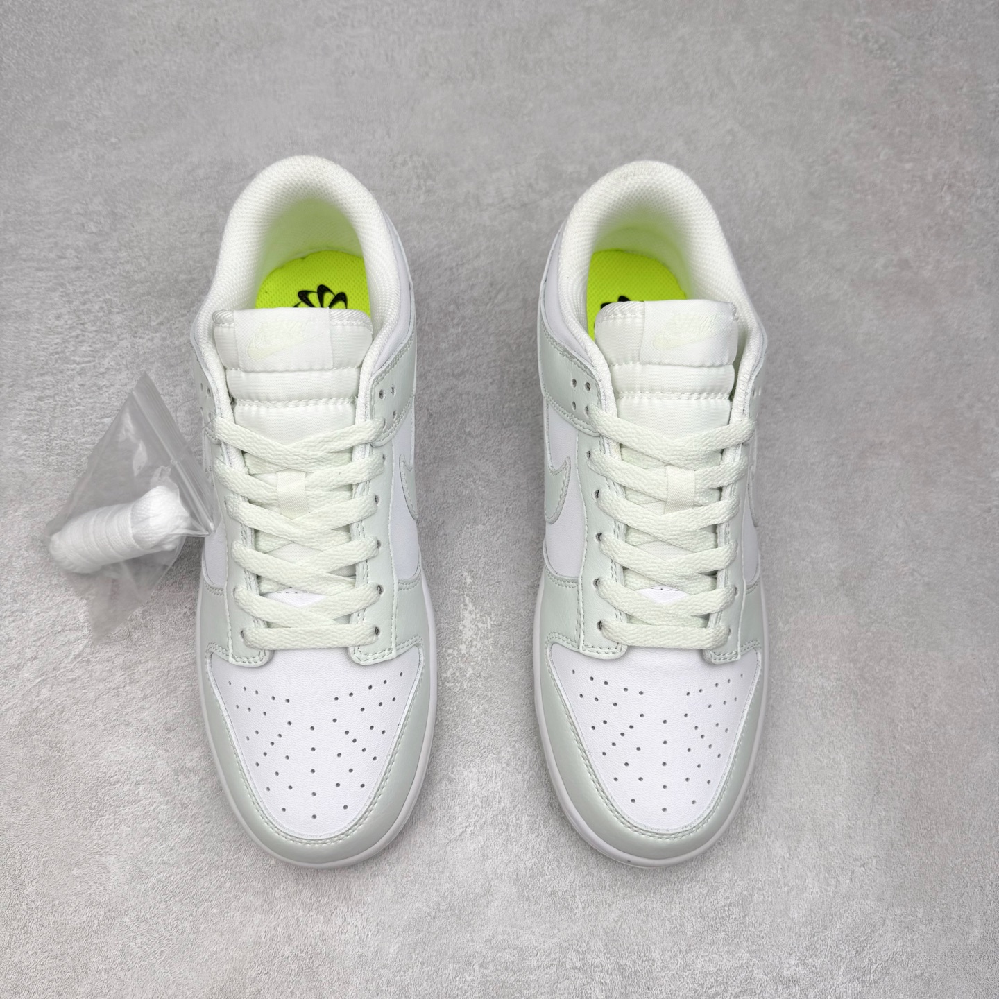 图片[2]-＃福利特价 NK SB Dunk Low 低帮系列滑板鞋 白菜价 万双库存轰炸 大厂出品 极力推荐 全套原楦原模倾力打造完美版型 独家原厂航空铝磨具打磨大底 鞋头坡度极致还原 原盒原配 尺码：36 36.5 37.5 38 38.5 39 40 40.5 41 42 42.5 43 44 44.5 45 46 47.5-选品中心