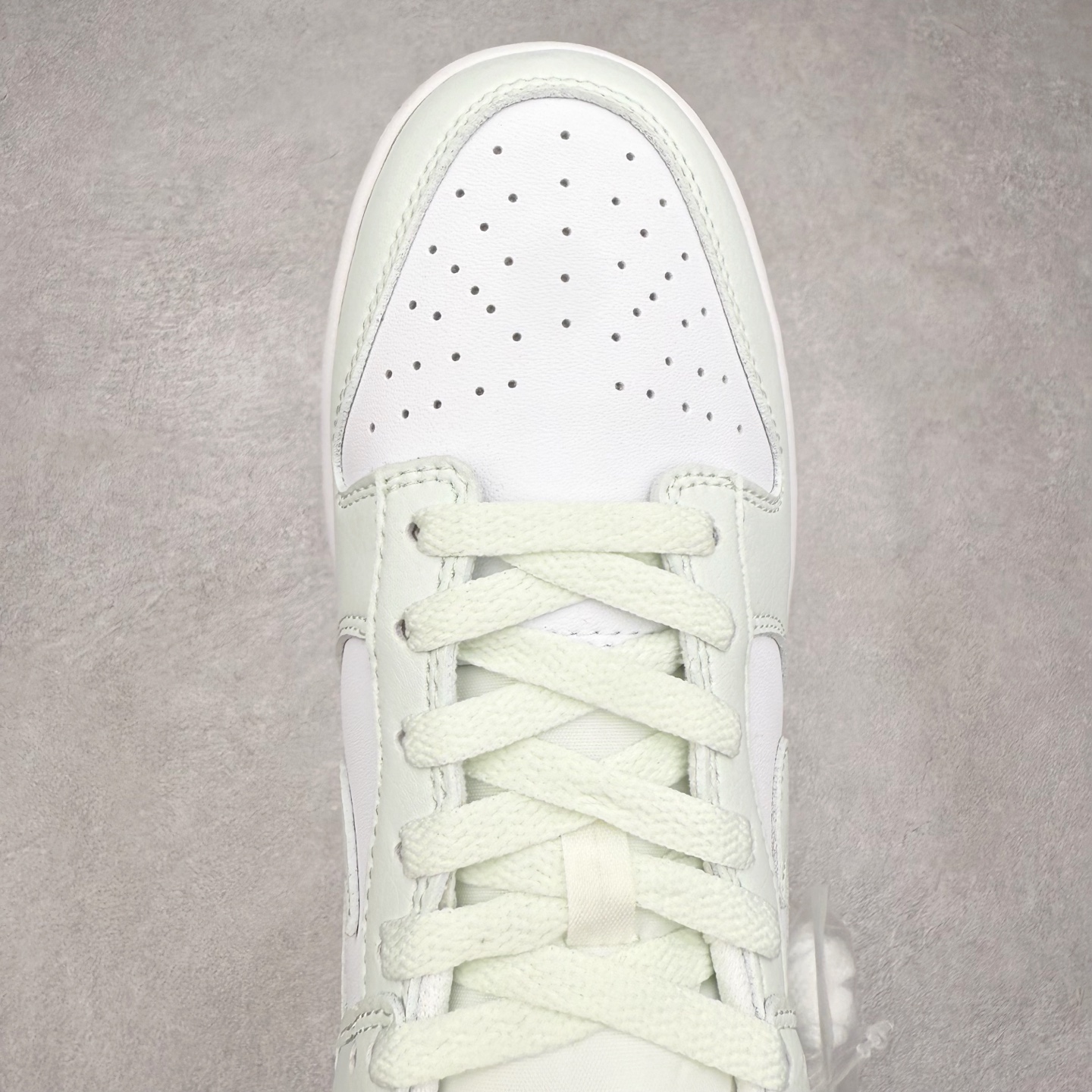 图片[4]-＃福利特价 NK SB Dunk Low 低帮系列滑板鞋 白菜价 万双库存轰炸 大厂出品 极力推荐 全套原楦原模倾力打造完美版型 独家原厂航空铝磨具打磨大底 鞋头坡度极致还原 原盒原配 尺码：36 36.5 37.5 38 38.5 39 40 40.5 41 42 42.5 43 44 44.5 45 46 47.5-选品中心