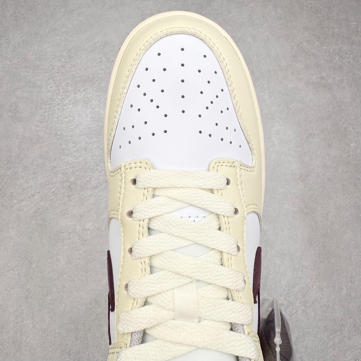 图片[4]-＃福利特价 NK SB Dunk Low 低帮系列滑板鞋 白菜价 万双库存轰炸 大厂出品 极力推荐 全套原楦原模倾力打造完美版型 独家原厂航空铝磨具打磨大底 鞋头坡度极致还原 原盒原配 尺码：36 36.5 37.5 38 38.5 39 40 40.5 41 42 42.5 43 44 44.5 45 46 47.5-选品中心