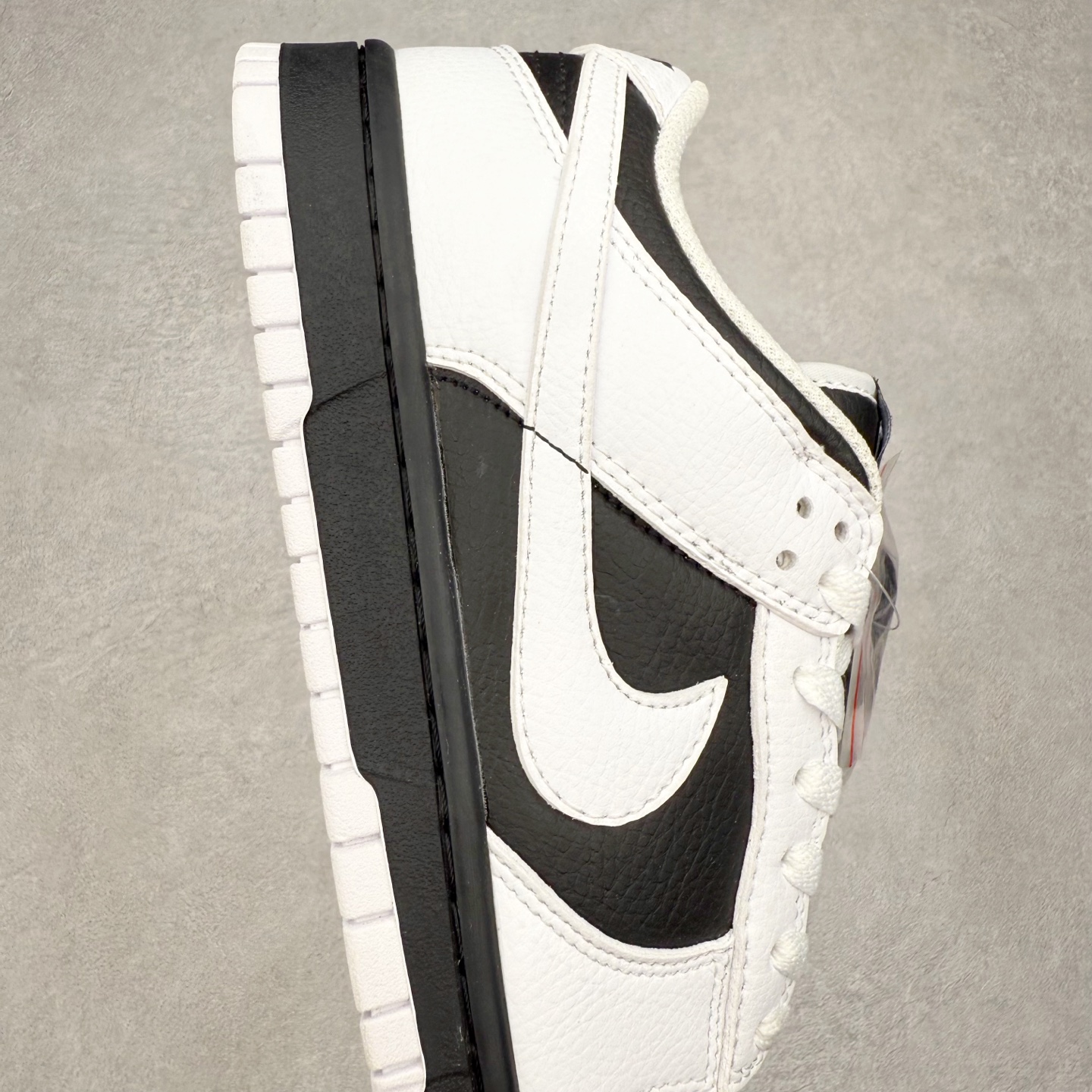 图片[6]-＃福利特价 NK SB Dunk Low 低帮系列滑板鞋 白菜价 万双库存轰炸 大厂出品 极力推荐 全套原楦原模倾力打造完美版型 独家原厂航空铝磨具打磨大底 鞋头坡度极致还原 原盒原配 尺码：36 36.5 37.5 38 38.5 39 40 40.5 41 42 42.5 43 44 44.5 45 46 47.5-选品中心