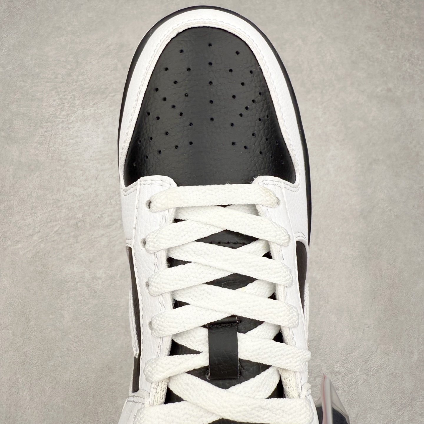 图片[4]-＃福利特价 NK SB Dunk Low 低帮系列滑板鞋 白菜价 万双库存轰炸 大厂出品 极力推荐 全套原楦原模倾力打造完美版型 独家原厂航空铝磨具打磨大底 鞋头坡度极致还原 原盒原配 尺码：36 36.5 37.5 38 38.5 39 40 40.5 41 42 42.5 43 44 44.5 45 46 47.5-选品中心