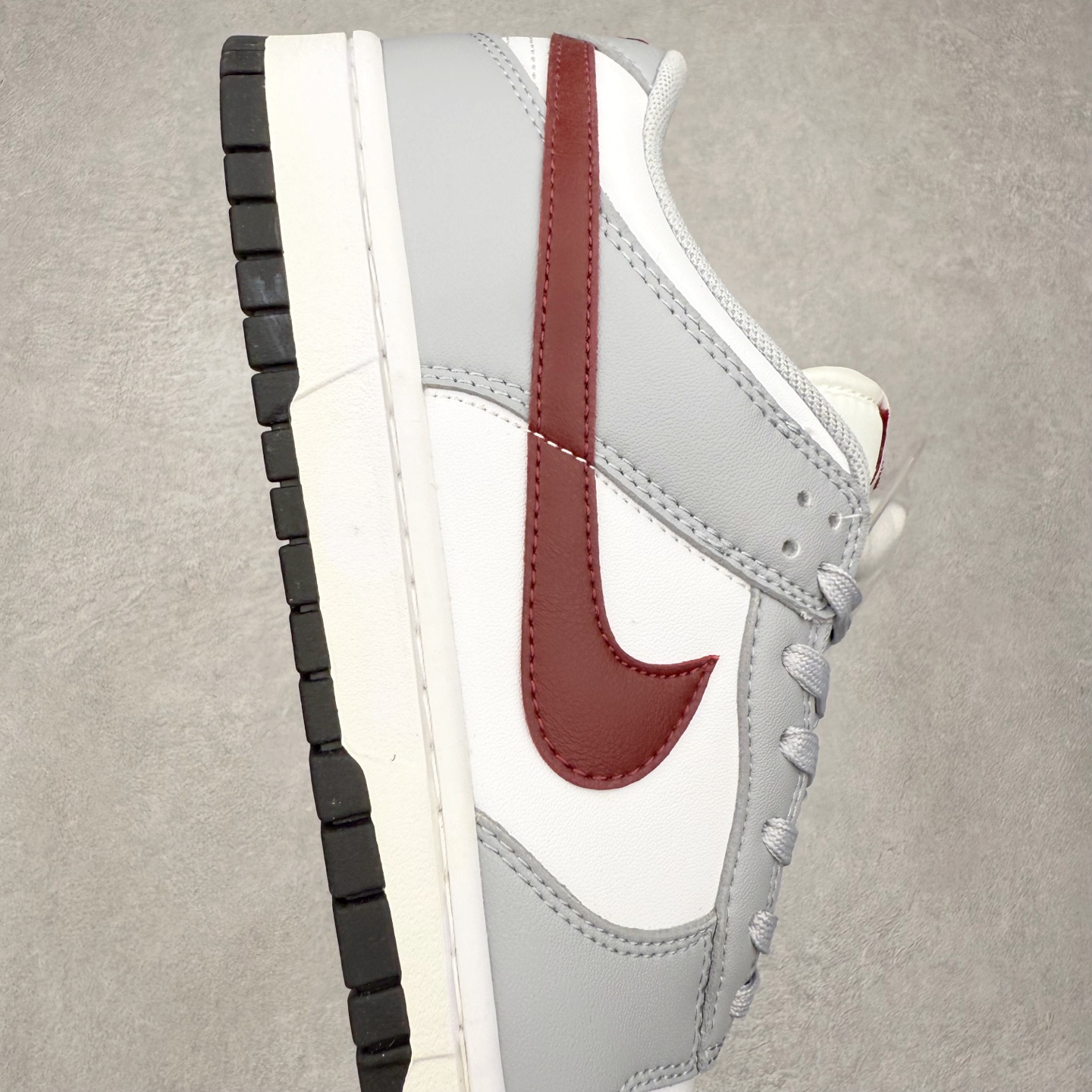 图片[6]-＃福利特价 NK SB Dunk Low 低帮系列滑板鞋 白菜价 万双库存轰炸 大厂出品 极力推荐 全套原楦原模倾力打造完美版型 独家原厂航空铝磨具打磨大底 鞋头坡度极致还原 原盒原配 尺码：36 36.5 37.5 38 38.5 39 40 40.5 41 42 42.5 43 44 44.5 45 46 47.5-选品中心