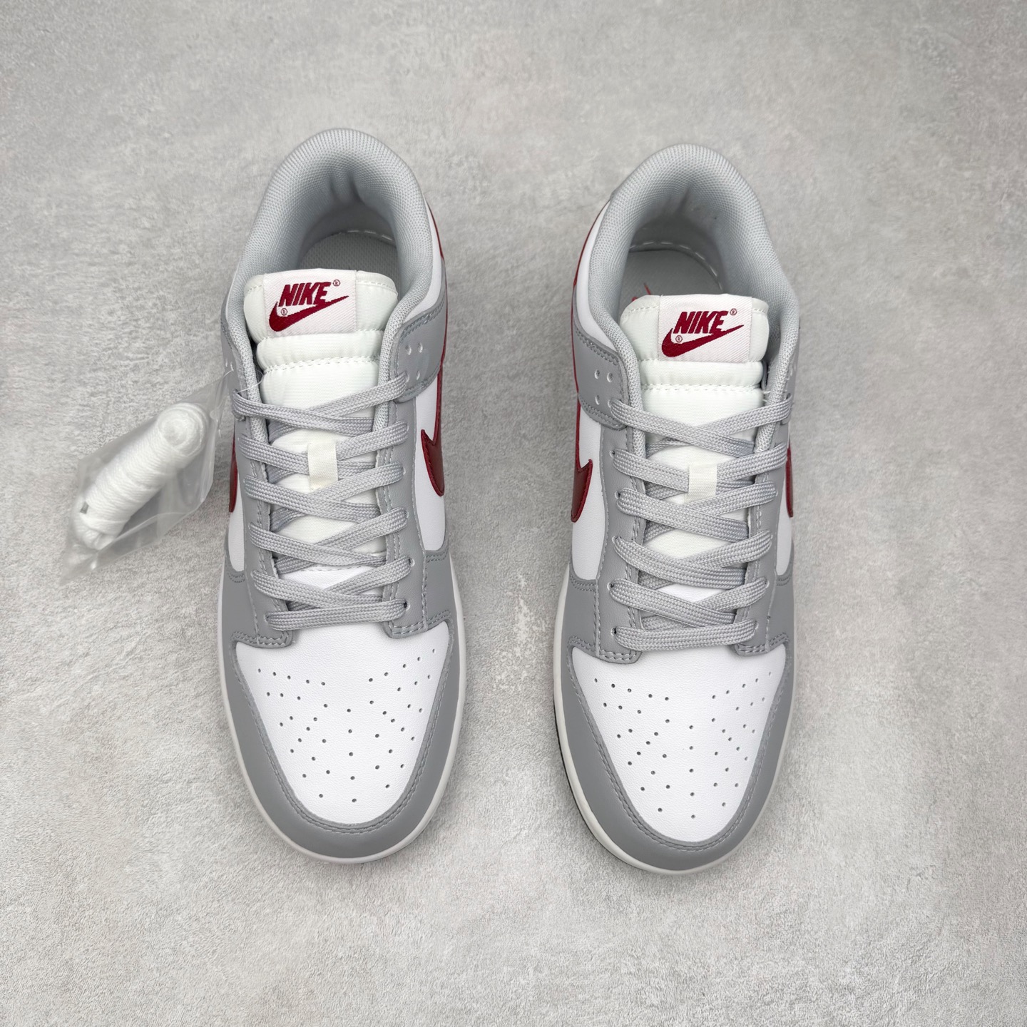 图片[2]-＃福利特价 NK SB Dunk Low 低帮系列滑板鞋 白菜价 万双库存轰炸 大厂出品 极力推荐 全套原楦原模倾力打造完美版型 独家原厂航空铝磨具打磨大底 鞋头坡度极致还原 原盒原配 尺码：36 36.5 37.5 38 38.5 39 40 40.5 41 42 42.5 43 44 44.5 45 46 47.5-选品中心