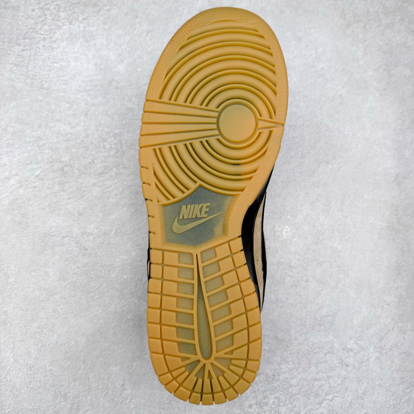 图片[9]-＃F版 NK SB Dunk Low 摩卡 HJ0367-200 极限压缩利润空间 超乎所想的高性价比 用料绝不含糊 原盒原配 正确耐磨橡胶大底 超高清洁度 全鞋零毛边皮料切割 全套原楦原模倾力打造完美版型 尺码：36 36.5 37.5 38 38.5 39 40 40.5 41 42 42.5 43 44 44.5 45 46 47.5-选品中心