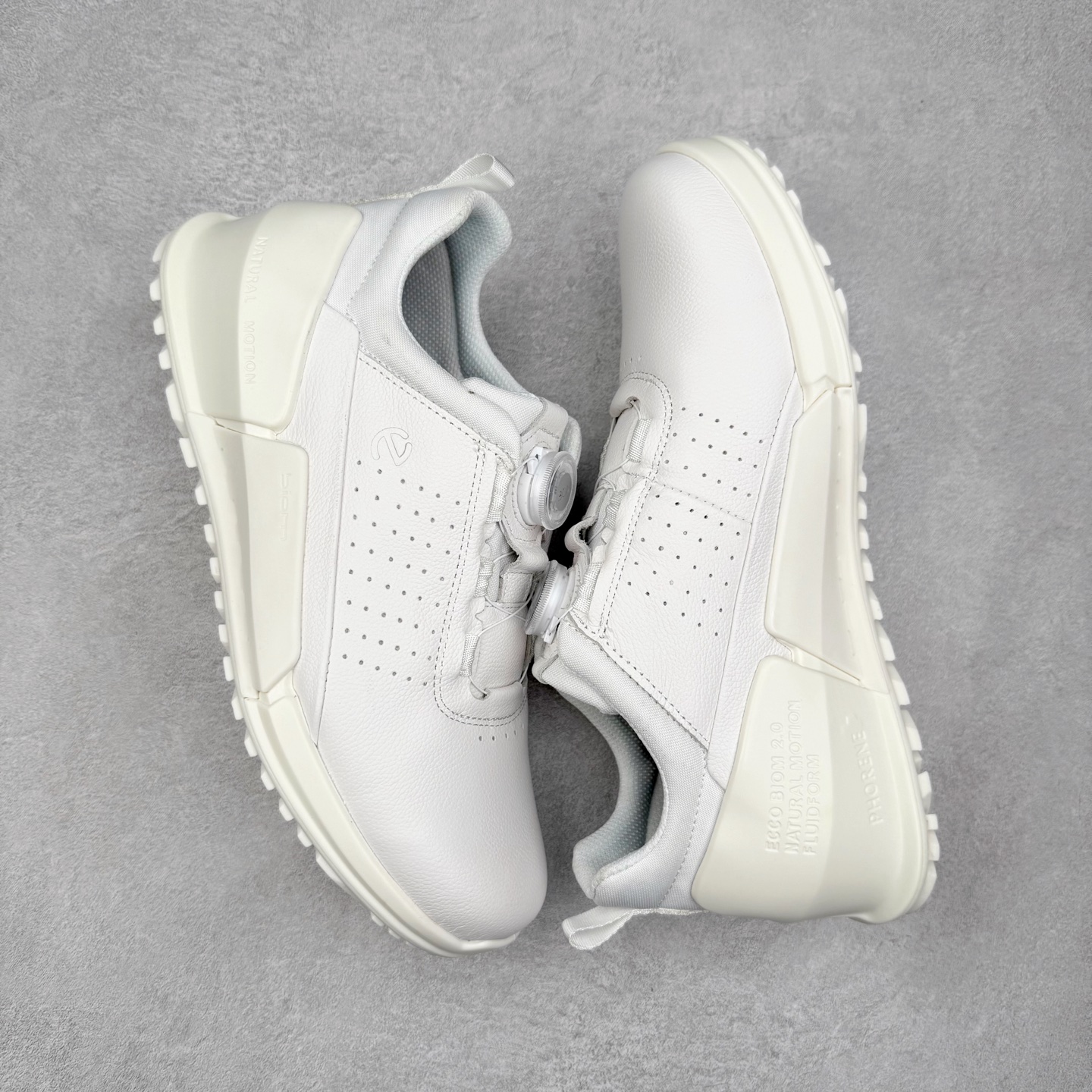 图片[3]-ECCO爱步健身男鞋 2023秋新款BIOM缓震舒适慢跑鞋 健步2.0 系列黄景瑜同款 城市运动鞋 GORE-TEX防水技术结合了优化的透气性和潮湿性天气防护的功能 直接注塑工艺连接鞋面与鞋底 一体成型，合脚耐穿 BIOM自然律动科技，令双足自然平行落地 长效缓震，带来裸足运动体验 橡胶大底，抓地力强，具有良好的防滑耐磨性 缓震透气 适跑畅练 尺码：39 40 41 42 43 44（正常码）-选品中心