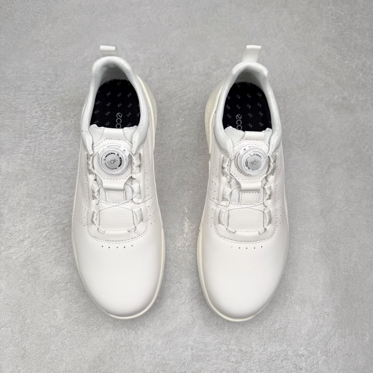 图片[2]-ECCO爱步健身男鞋 2023秋新款BIOM缓震舒适慢跑鞋 健步2.0 系列黄景瑜同款 城市运动鞋 GORE-TEX防水技术结合了优化的透气性和潮湿性天气防护的功能 直接注塑工艺连接鞋面与鞋底 一体成型，合脚耐穿 BIOM自然律动科技，令双足自然平行落地 长效缓震，带来裸足运动体验 橡胶大底，抓地力强，具有良好的防滑耐磨性 缓震透气 适跑畅练 尺码：39 40 41 42 43 44（正常码）-选品中心