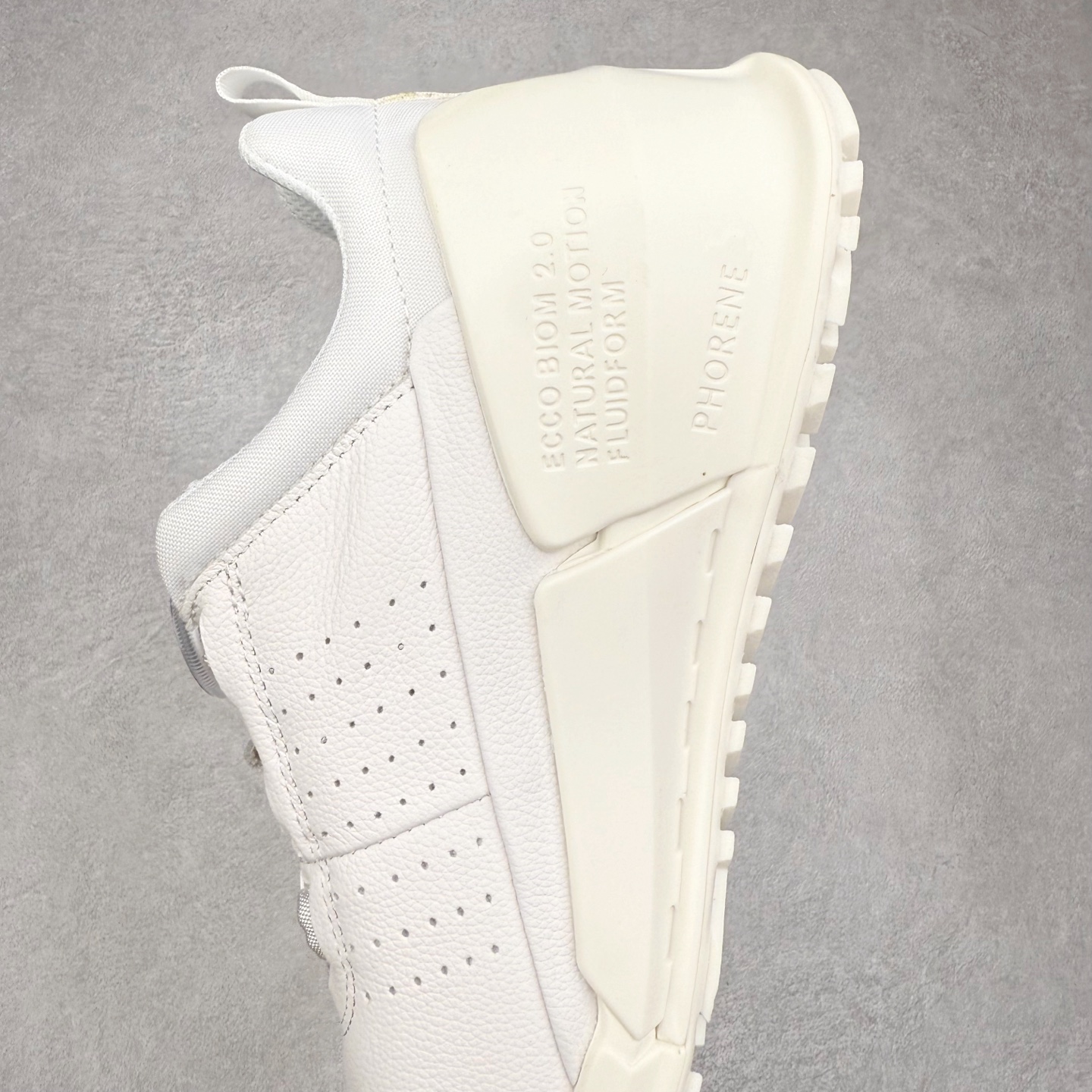 图片[7]-ECCO爱步健身男鞋 2023秋新款BIOM缓震舒适慢跑鞋 健步2.0 系列黄景瑜同款 城市运动鞋 GORE-TEX防水技术结合了优化的透气性和潮湿性天气防护的功能 直接注塑工艺连接鞋面与鞋底 一体成型，合脚耐穿 BIOM自然律动科技，令双足自然平行落地 长效缓震，带来裸足运动体验 橡胶大底，抓地力强，具有良好的防滑耐磨性 缓震透气 适跑畅练 尺码：39 40 41 42 43 44（正常码）-选品中心