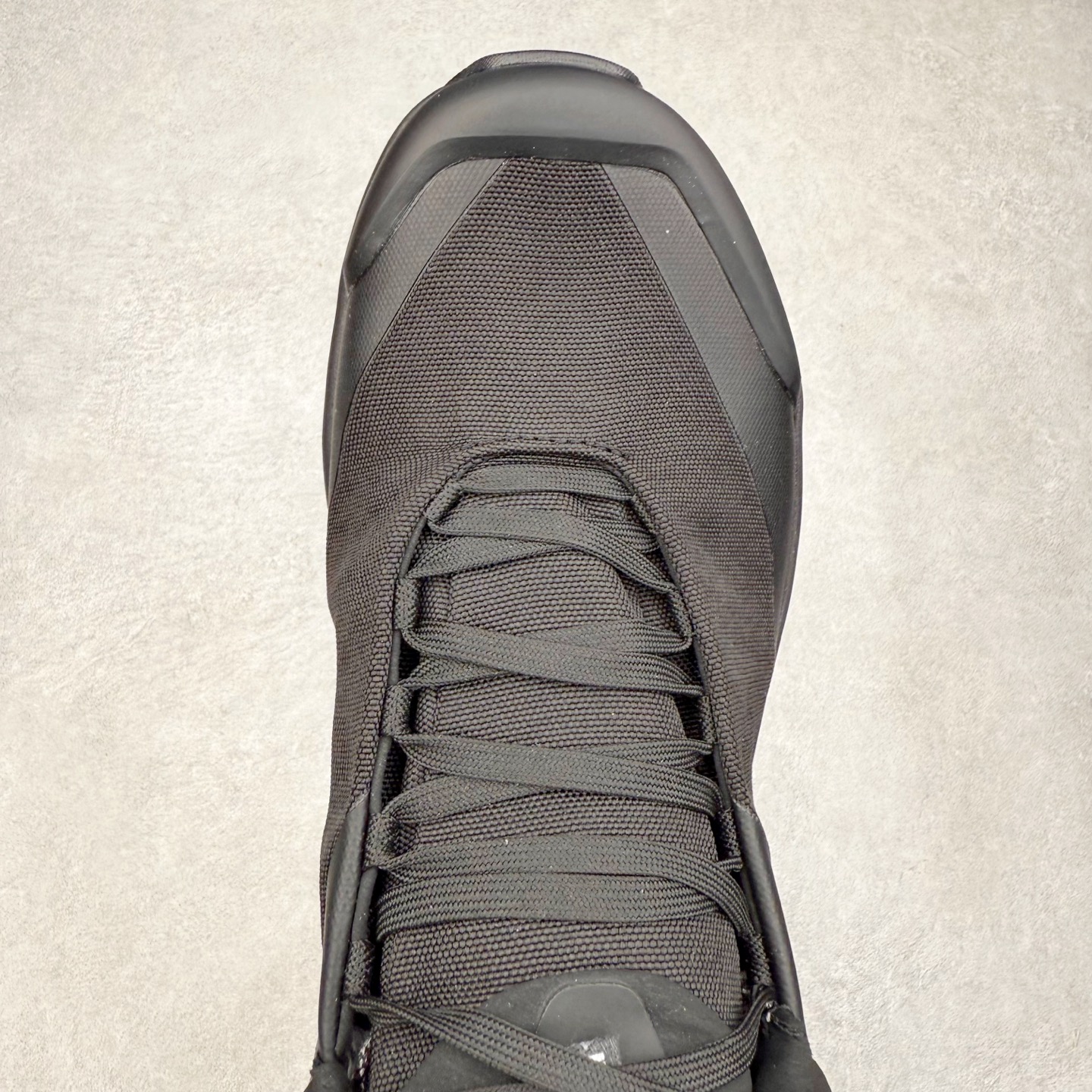 图片[4]-＃HP Arcteryx Aerios FL 2 Mid Gtx 始祖鸟涤纶TPU 覆盖防水耐磨防水透气包裹性支撑中帮徒步鞋 Arcteryx中文名始祖鸟 加拿大户外服饰品牌 1989年创立于加拿大温哥华 始祖鸟来自加拿大海岸山脉 植根高山的专业户外品牌 始终秉承对精湛设计和工艺孜孜以求的准则 从1989年创立至今 Arcteryx始终不断在产品设计与做工上不惜工本 以满足始祖鸟的标准 品质、设计以及精简的理念造就了其良好的性能 并能满足严苛环境下的使用需求 尺码：36 37 38 39 40 41 42 43 44-选品中心