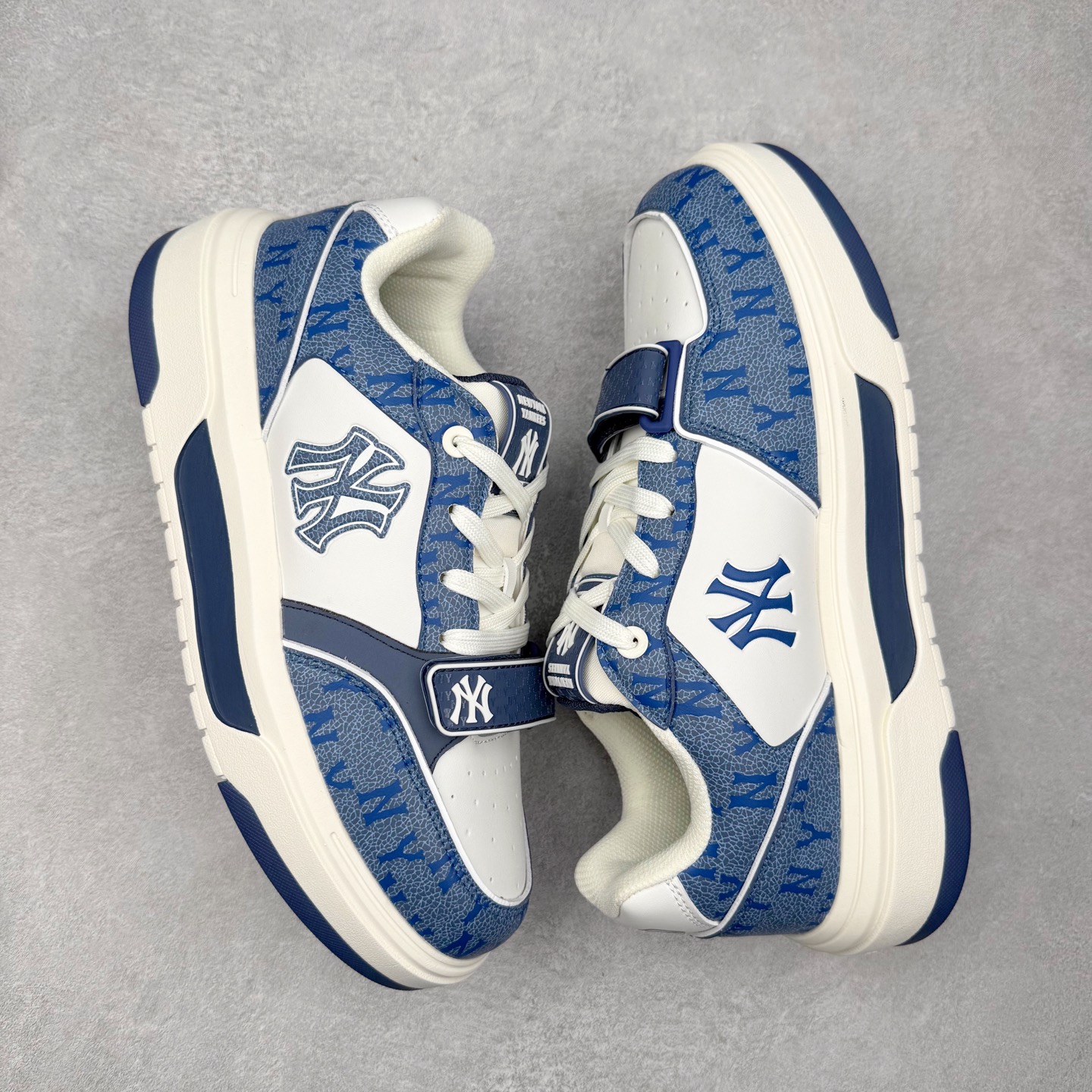 图片[3]-MLB Chunky Liner Basic 复古印花学长鞋系列低帮轻量增高厚底百搭休闲运动慢跑鞋板鞋 Korea韩国联名NY美国榄球纽约洋基队限定 韩国代购专供 全套原楦原纸板原厂数据开发 正确中底拉帮中底网布细节 平台代购专供 左脚内置芯片 韩国代购吊牌标贴 独家一比一RB+MD组合大底 高频后跟小人Logo精准对位立体饱满 正确网布加超迁鞋面 转印中底走线紧密 转印Logo工艺表层防刮不掉色 尺码：35 36 36.5 37.5 38 38.5 39 40 40.5 41 42 42.5 43 44 45-选品中心